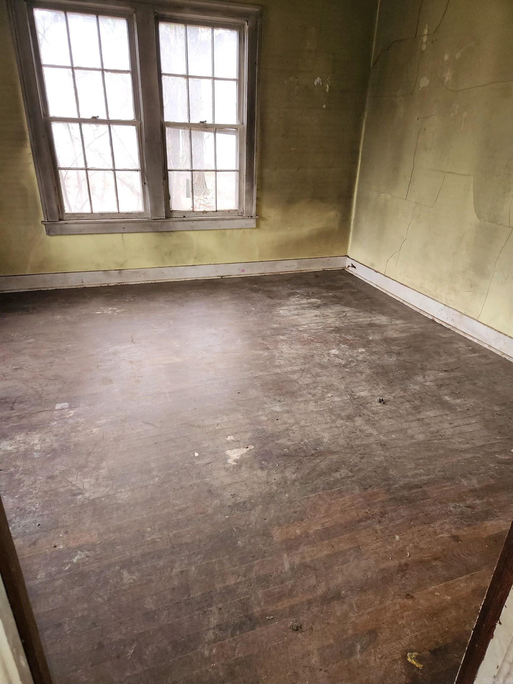 CLIFTONS ADDN - Residential