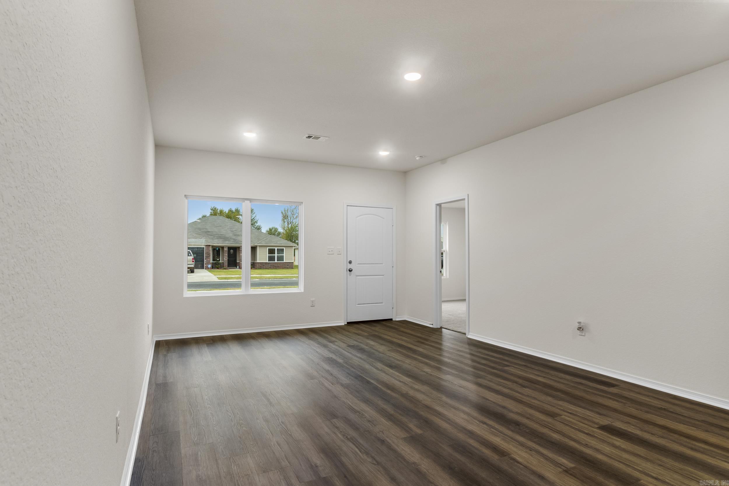 HILL FARM - Residential