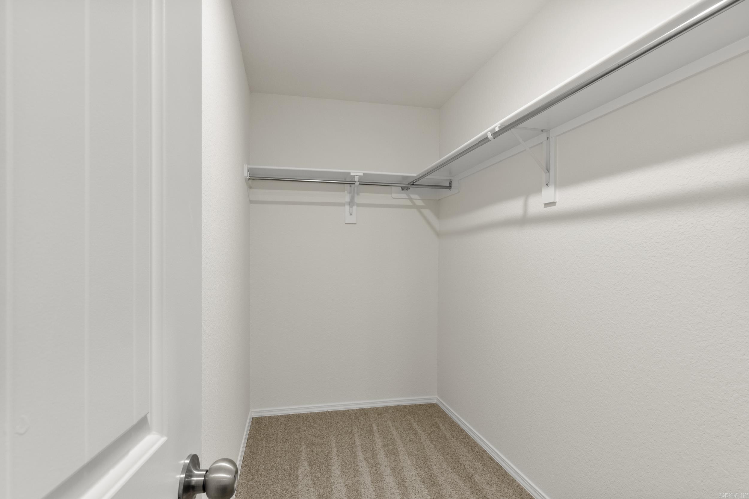 HILL FARM - Residential