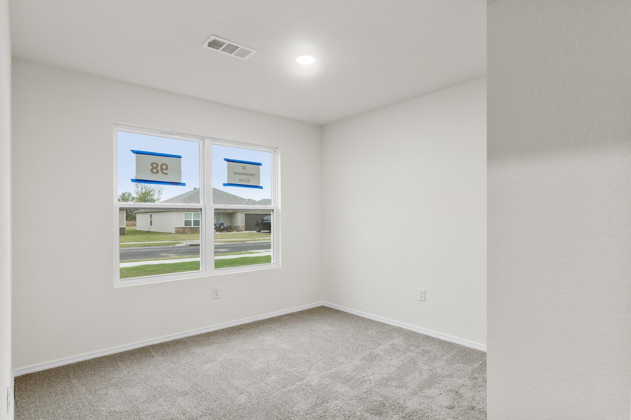 HILL FARM - Residential