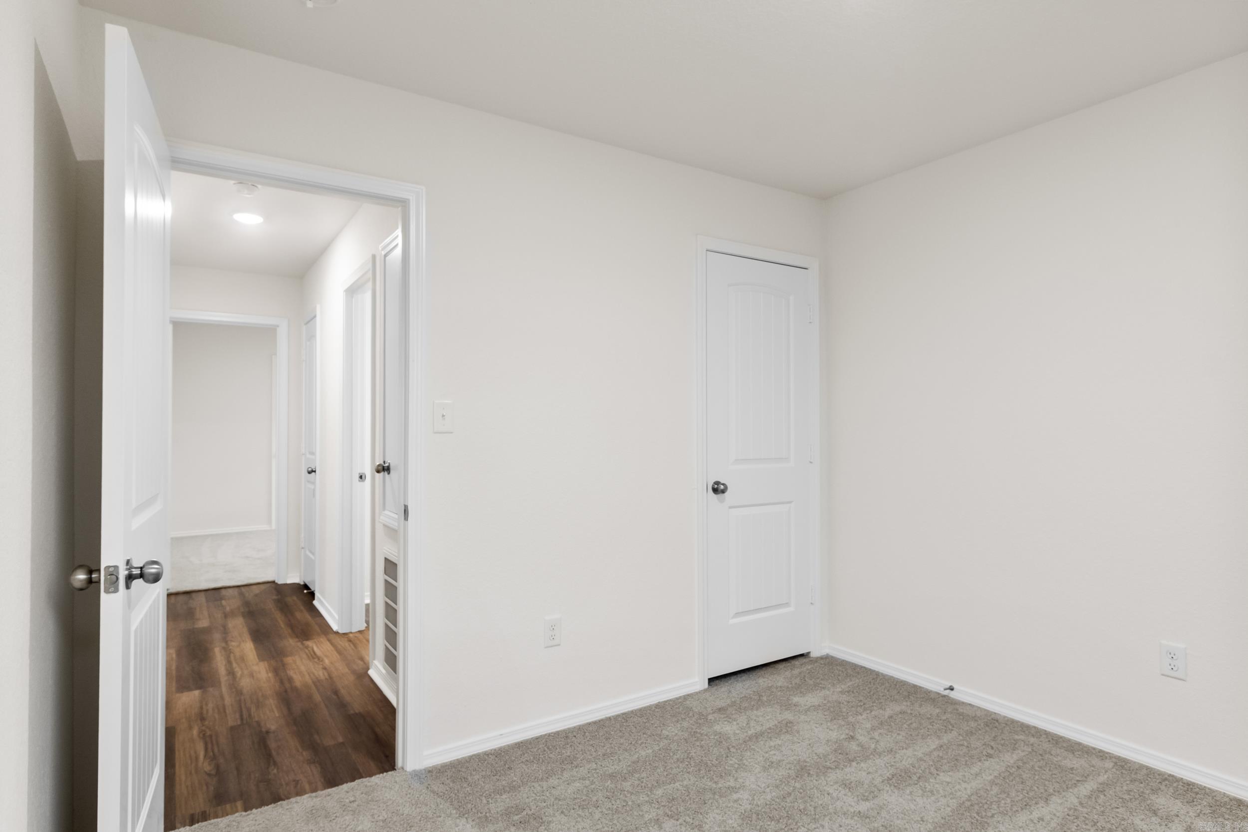 HILL FARM - Residential