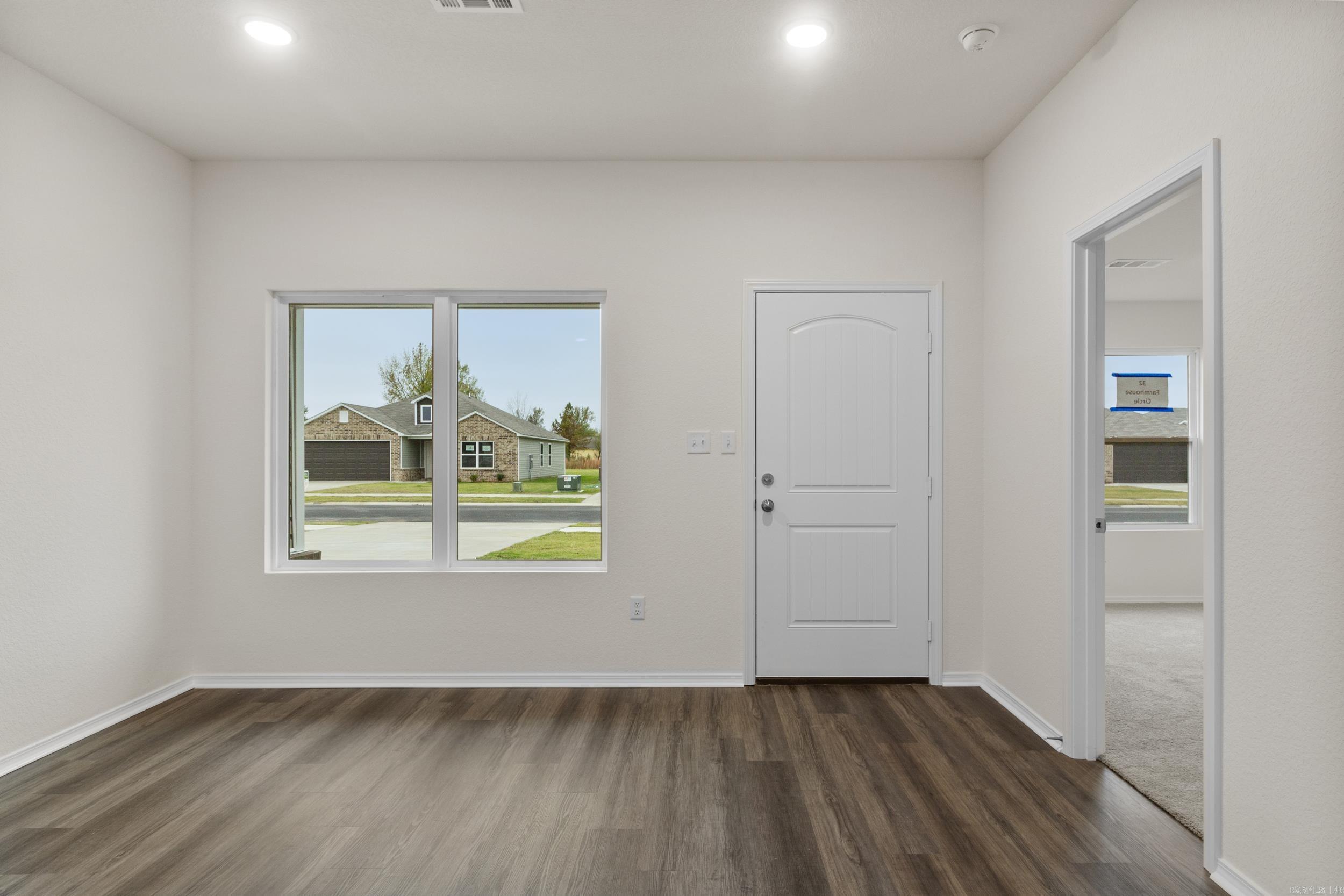 HILL FARM - Residential