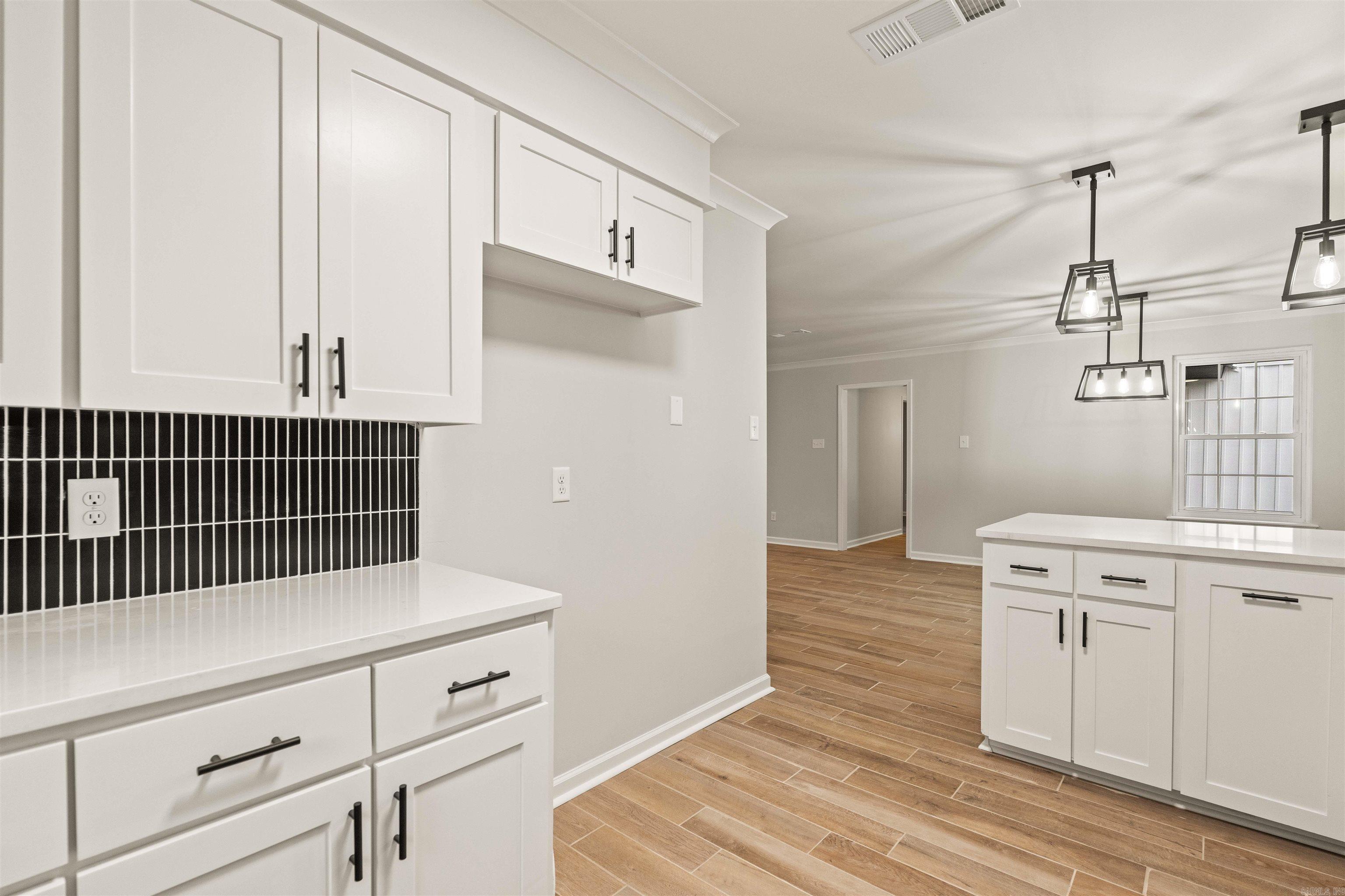 COUNTRY WOOD SUB UNIT - Residential