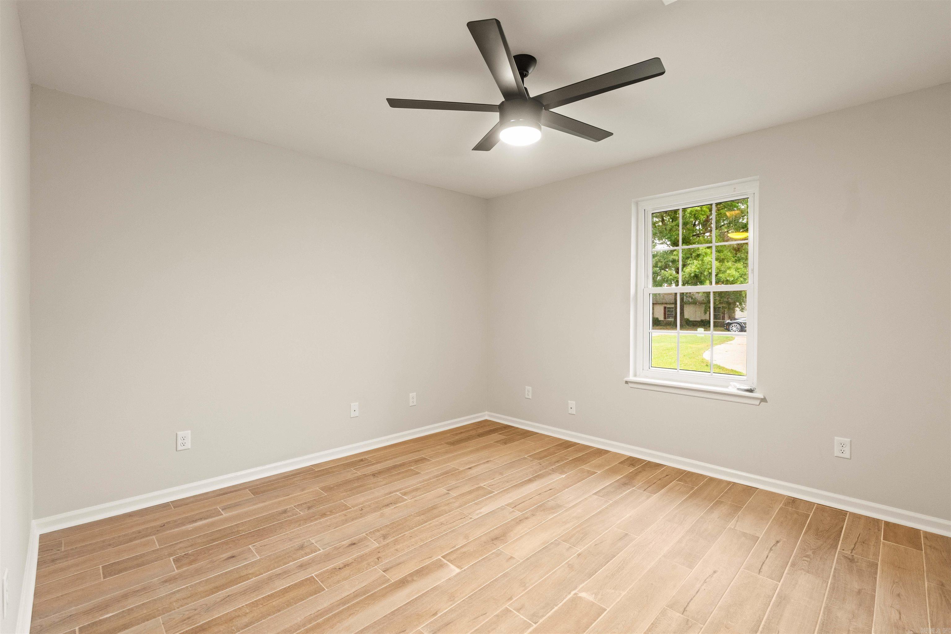 COUNTRY WOOD SUB UNIT - Residential