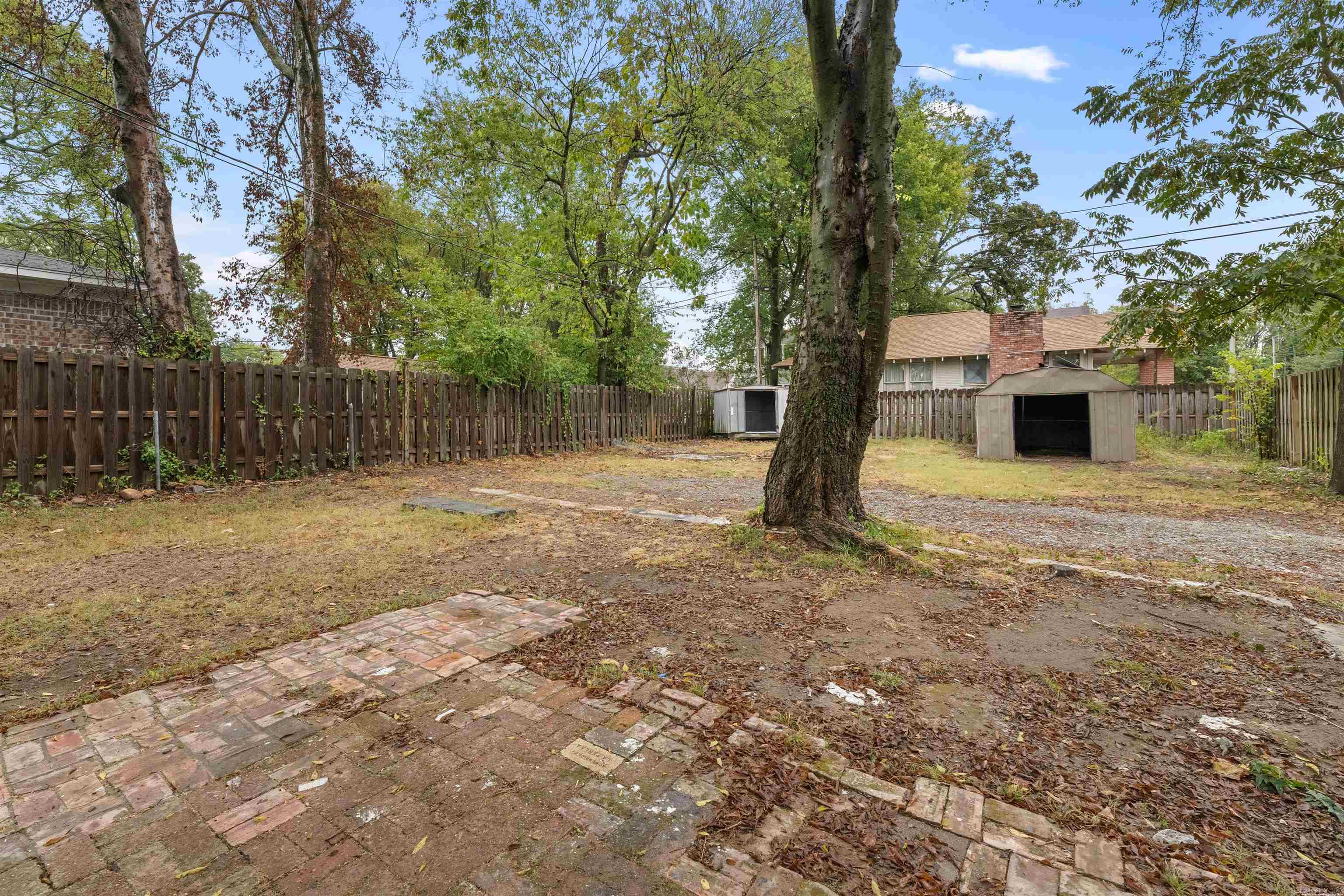 CITY OF LR L1 - Residential