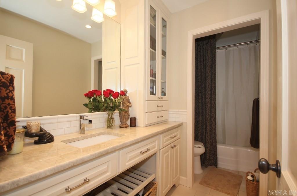 RIVER RIDGE MANOR - Residential