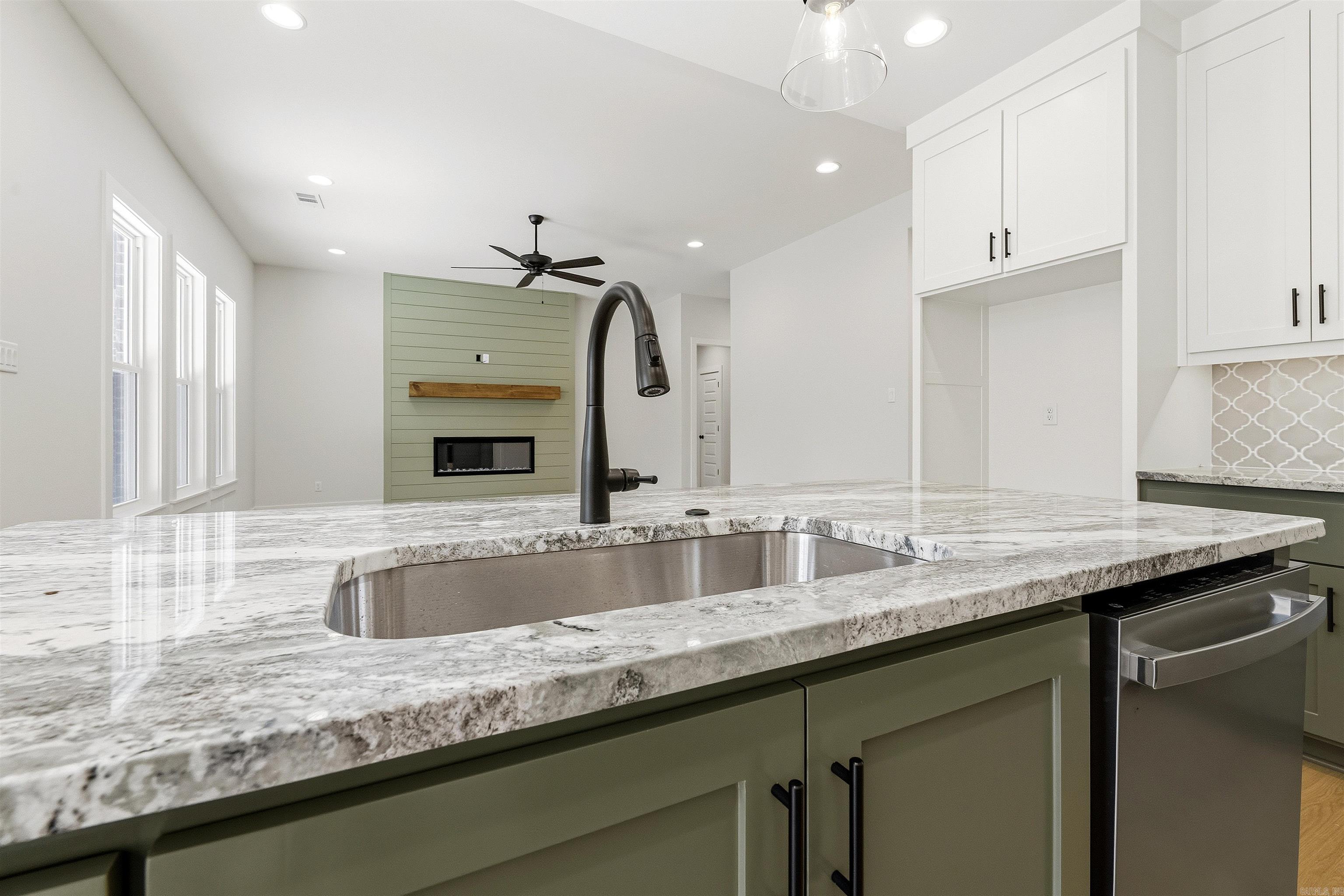 FOXWOOD GARDENS - Residential