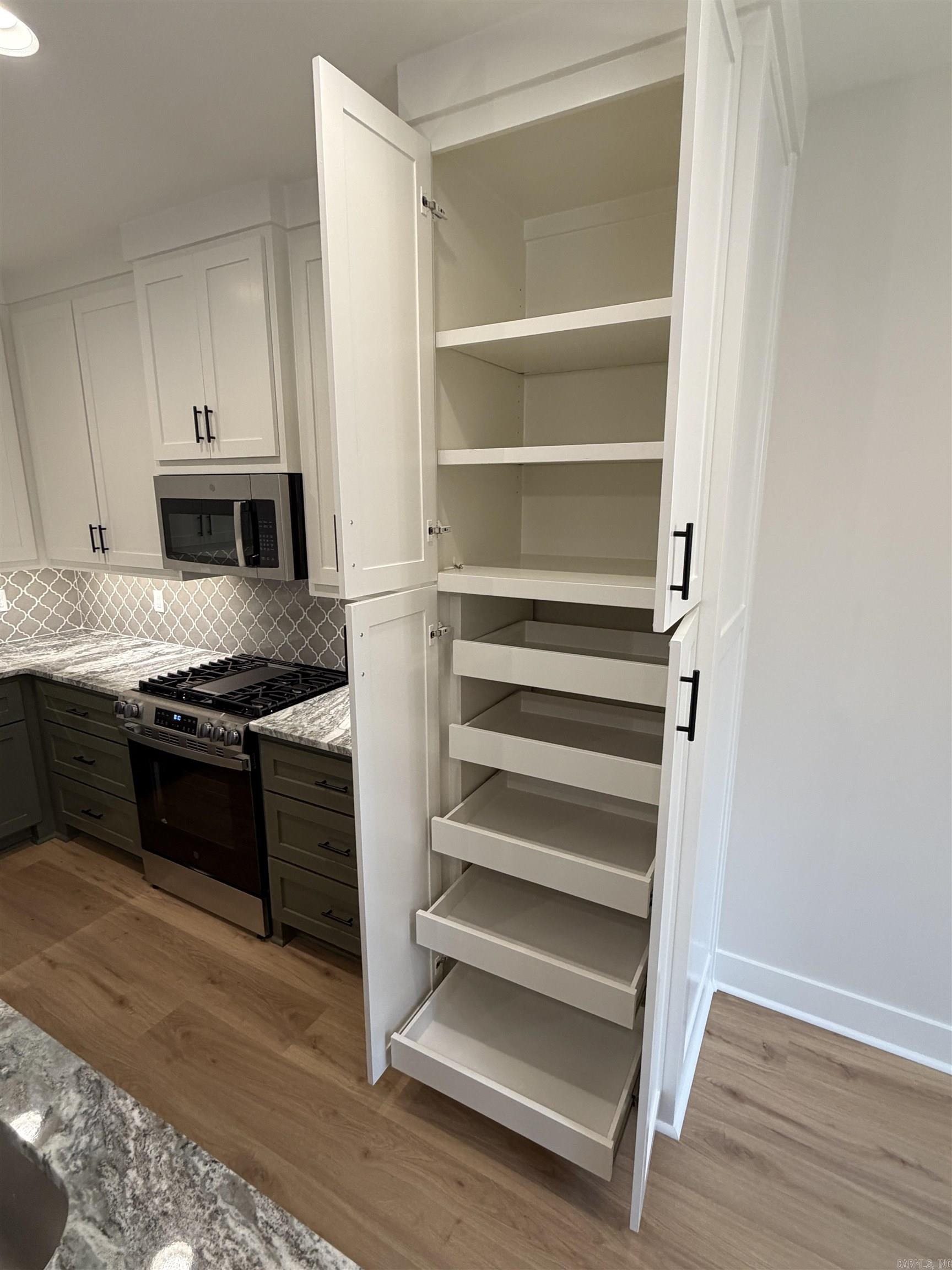 FOXWOOD GARDENS - Residential