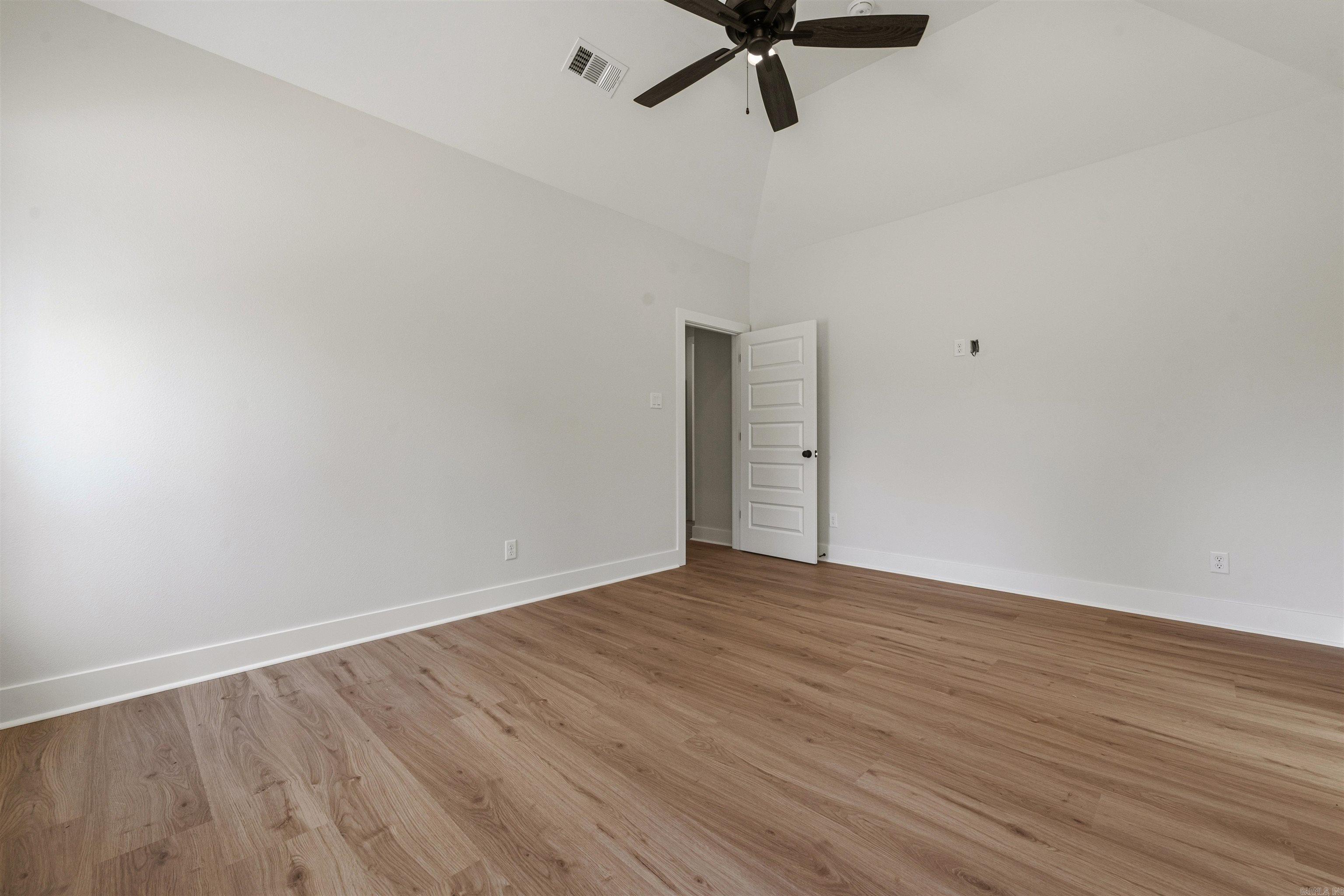 FOXWOOD GARDENS - Residential