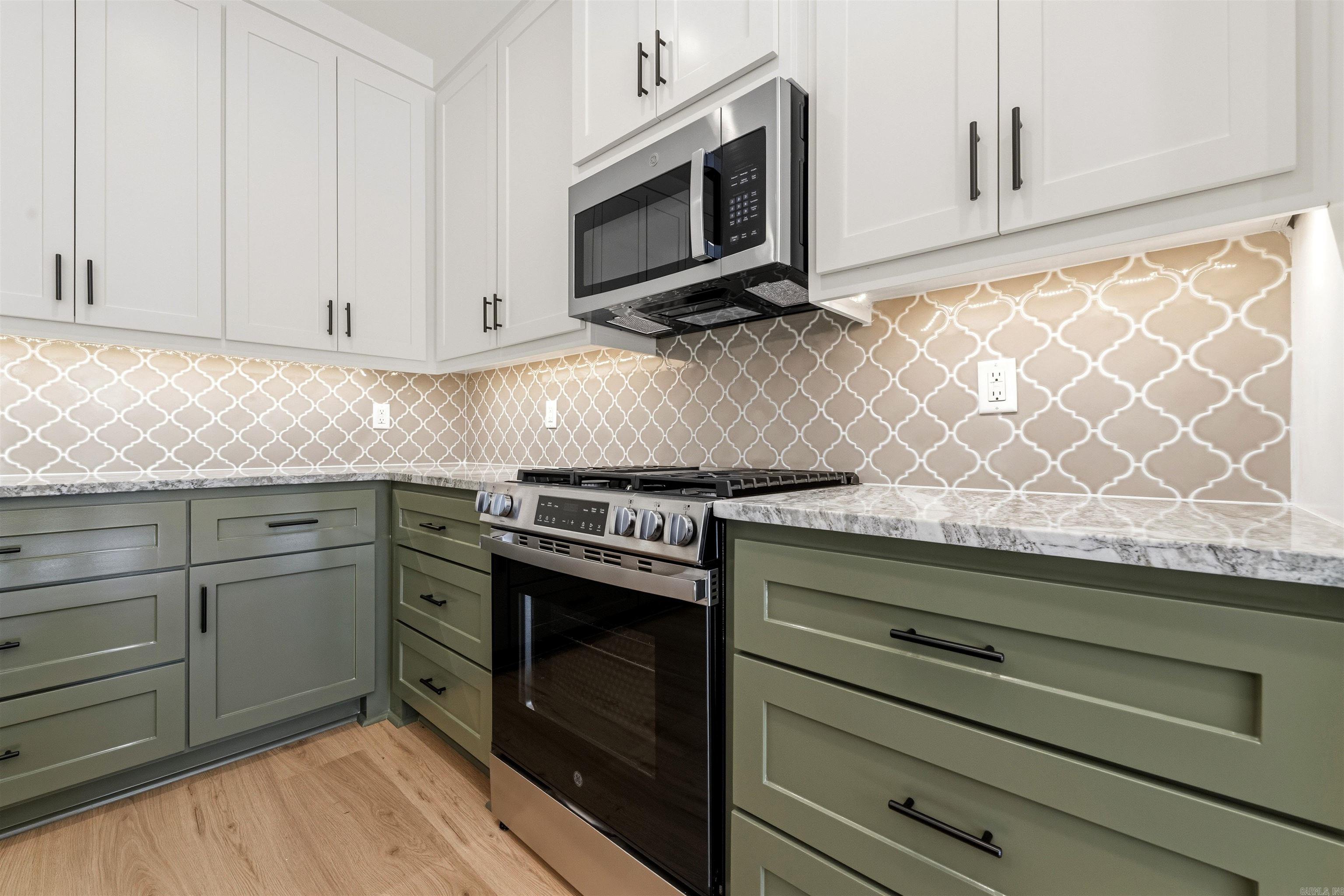 FOXWOOD GARDENS - Residential