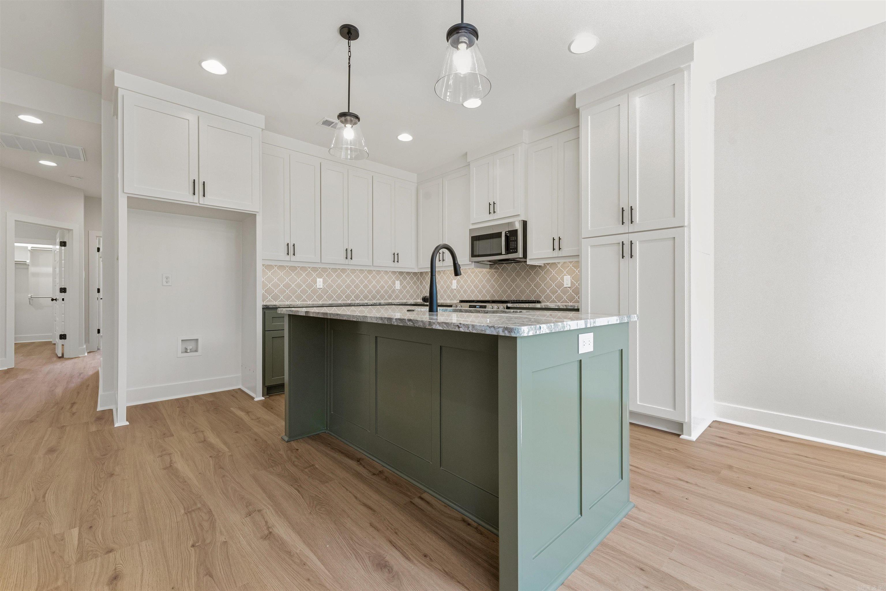 FOXWOOD GARDENS - Residential