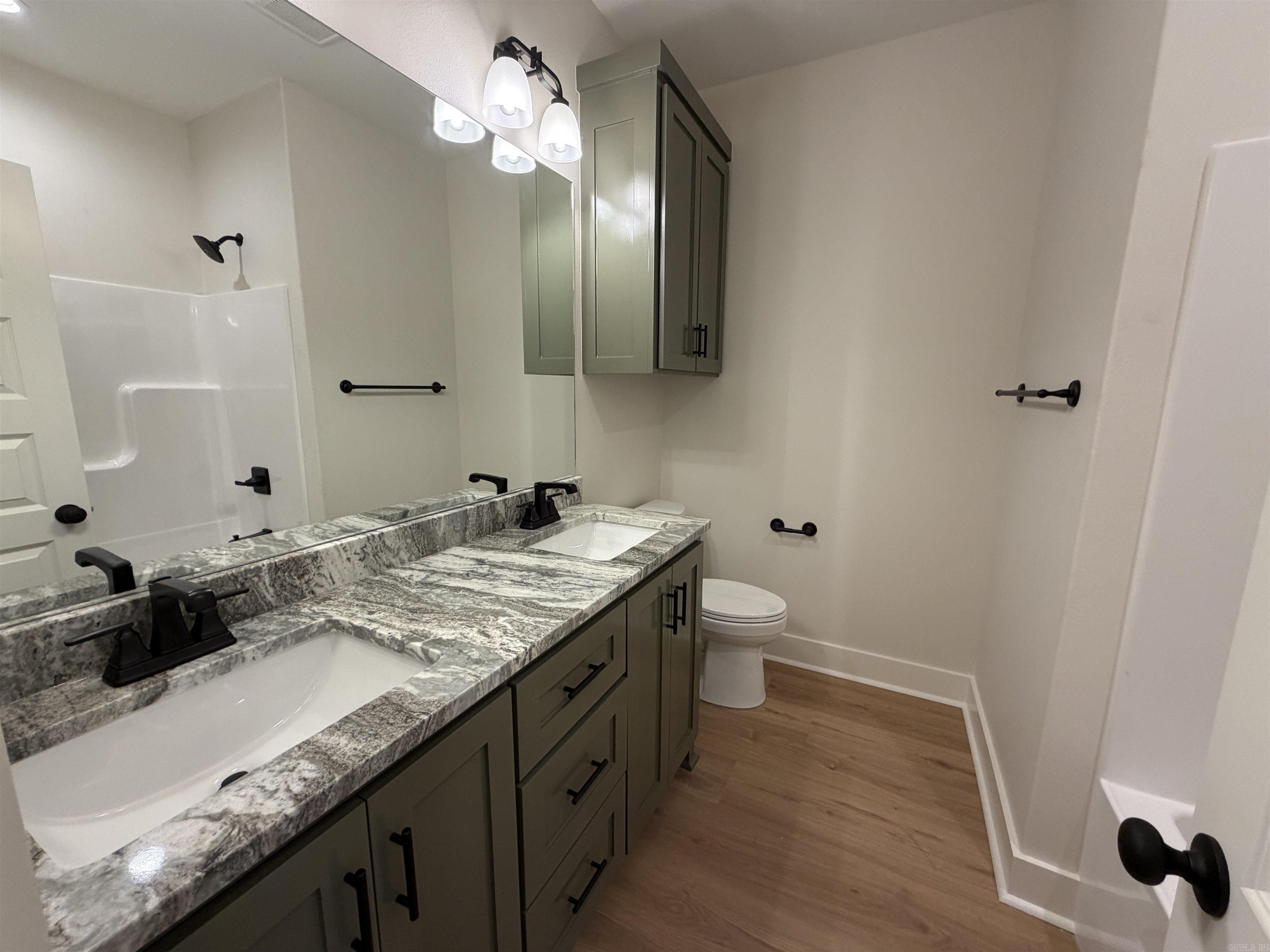 FOXWOOD GARDENS - Residential