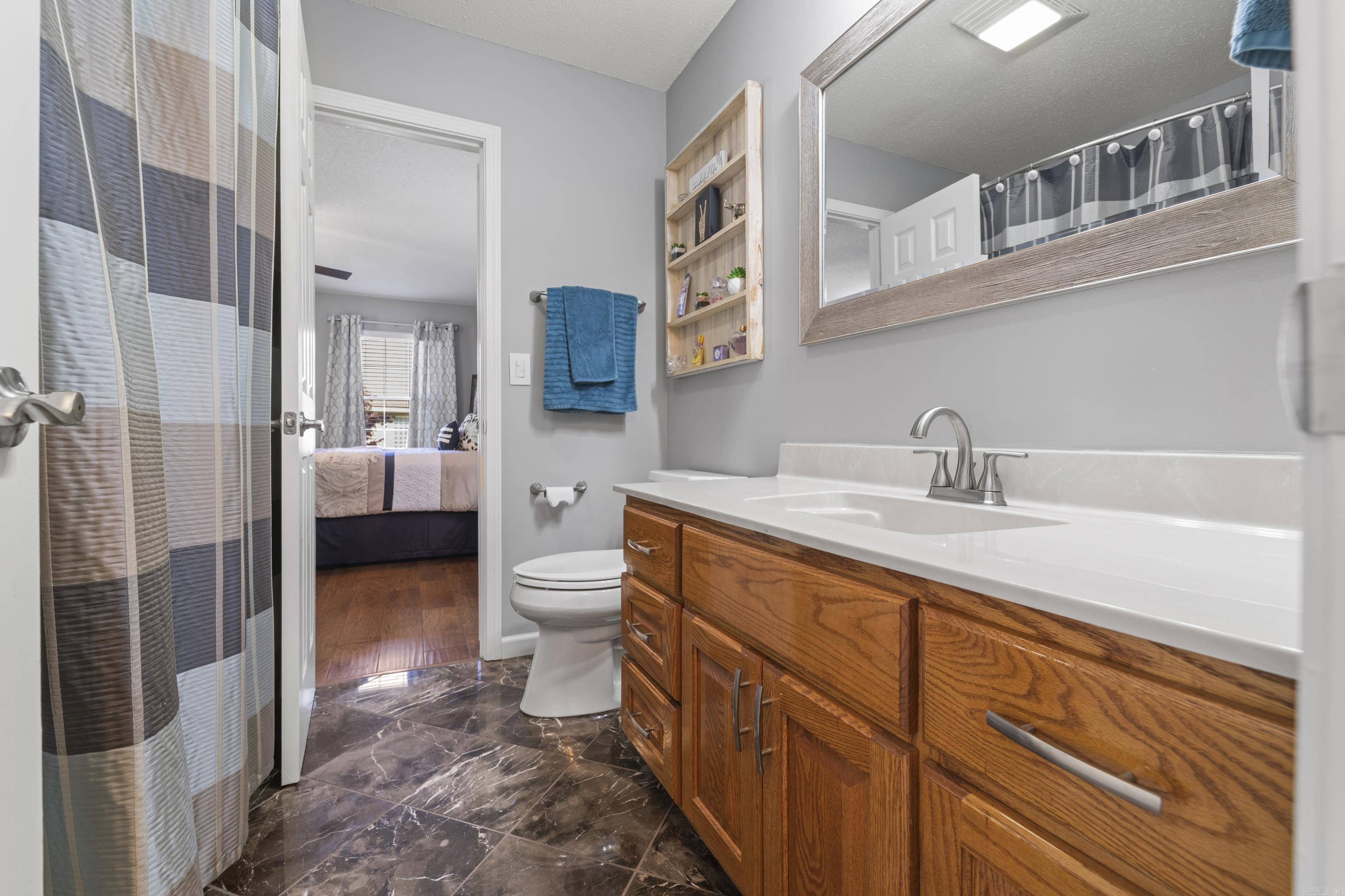 NAPLE HEIGHTS - LAKE - Residential