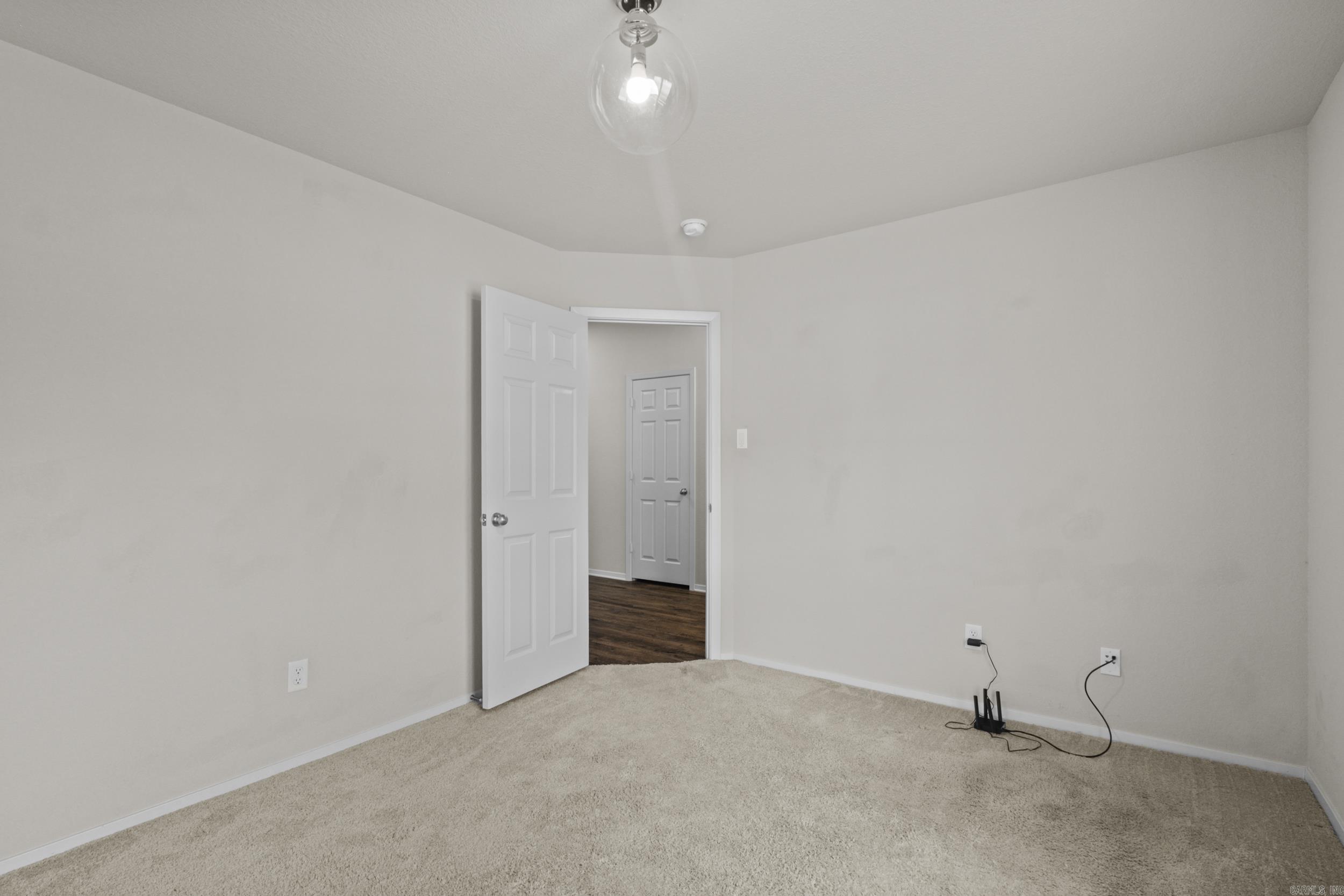 OAKLAND GROVE ESTATES - Residential