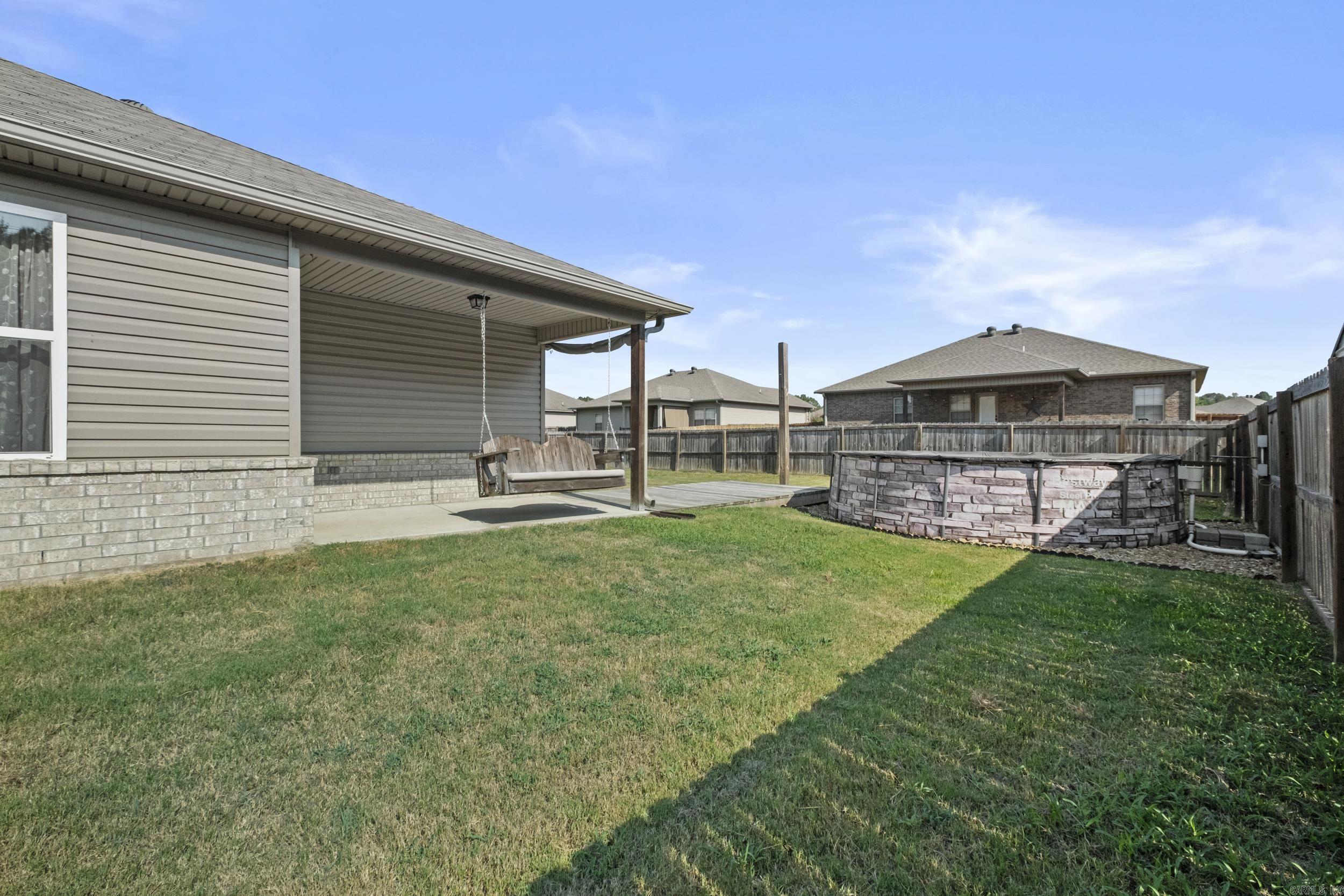 OAKLAND GROVE ESTATES - Residential