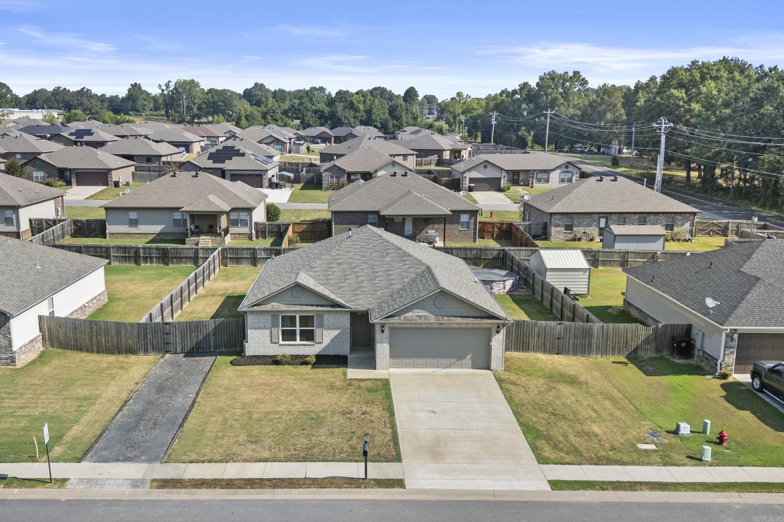 OAKLAND GROVE ESTATES - Residential