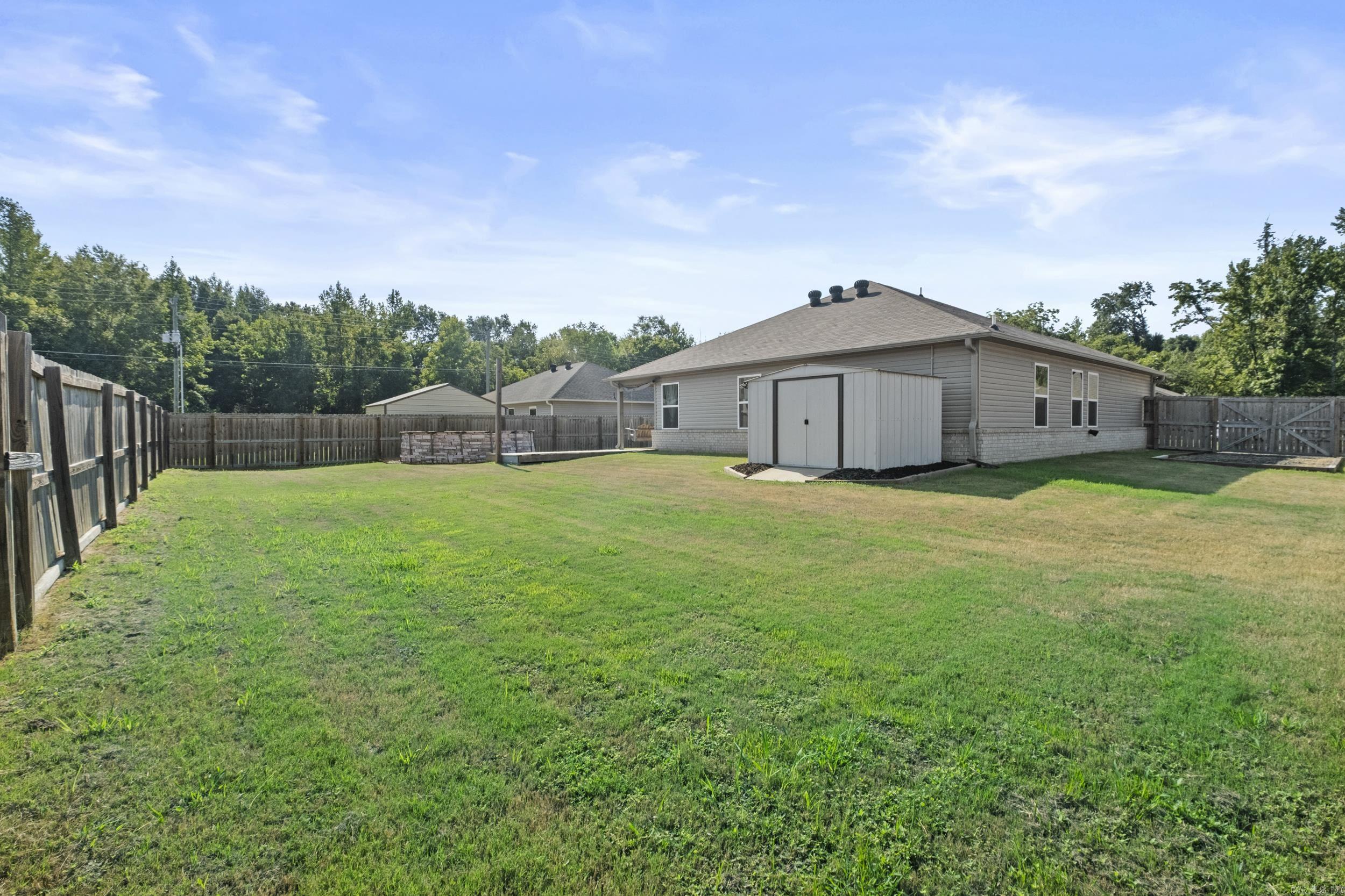 OAKLAND GROVE ESTATES - Residential