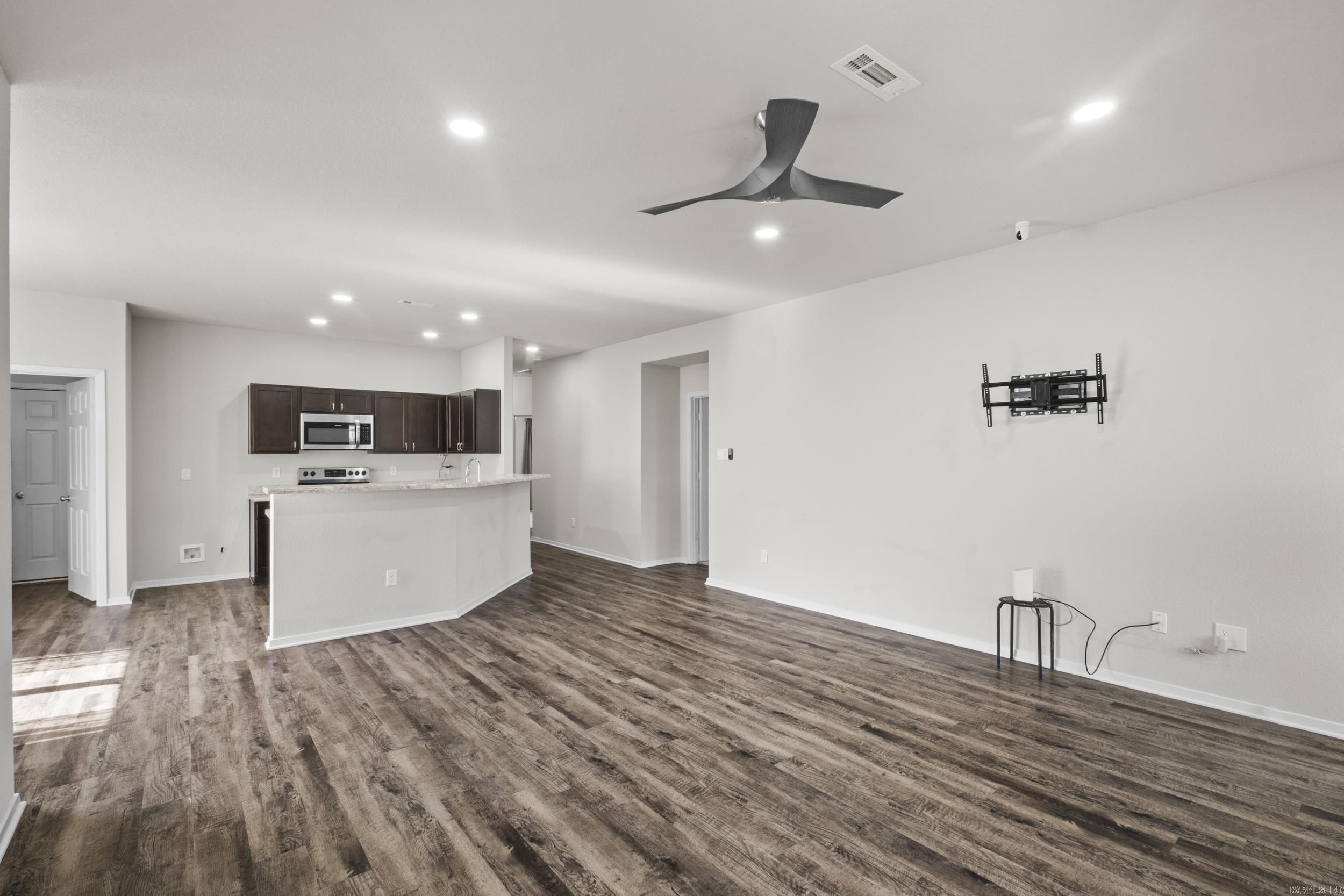 OAKLAND GROVE ESTATES - Residential