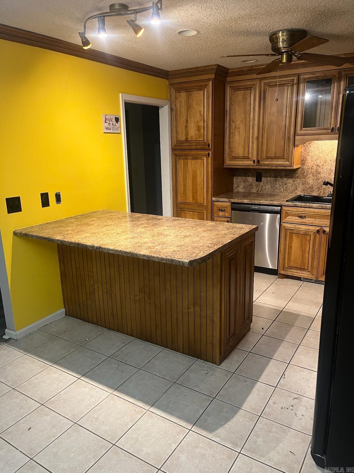 HUNTER HEIGHTS - Residential