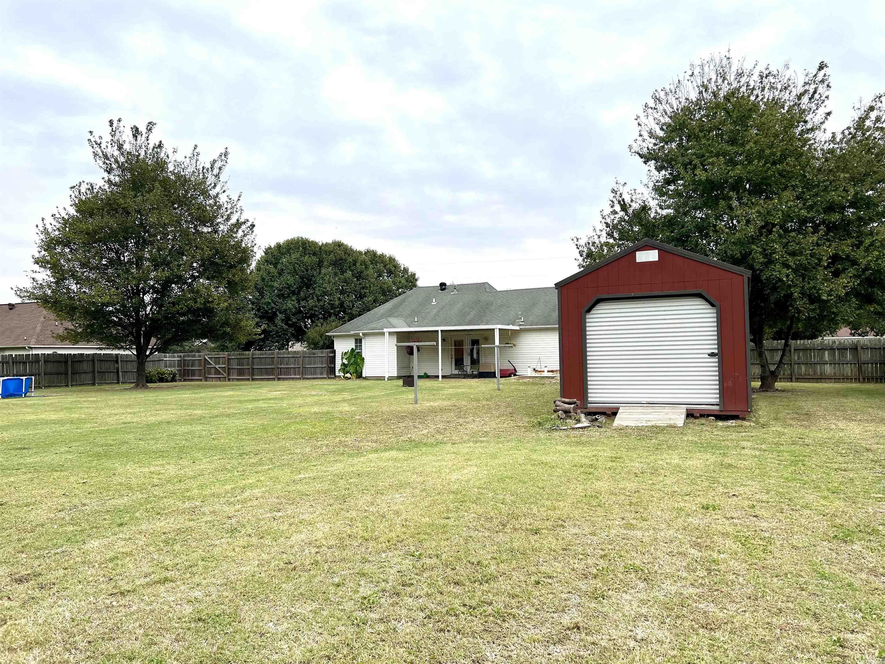 MAIN PLACE - Residential