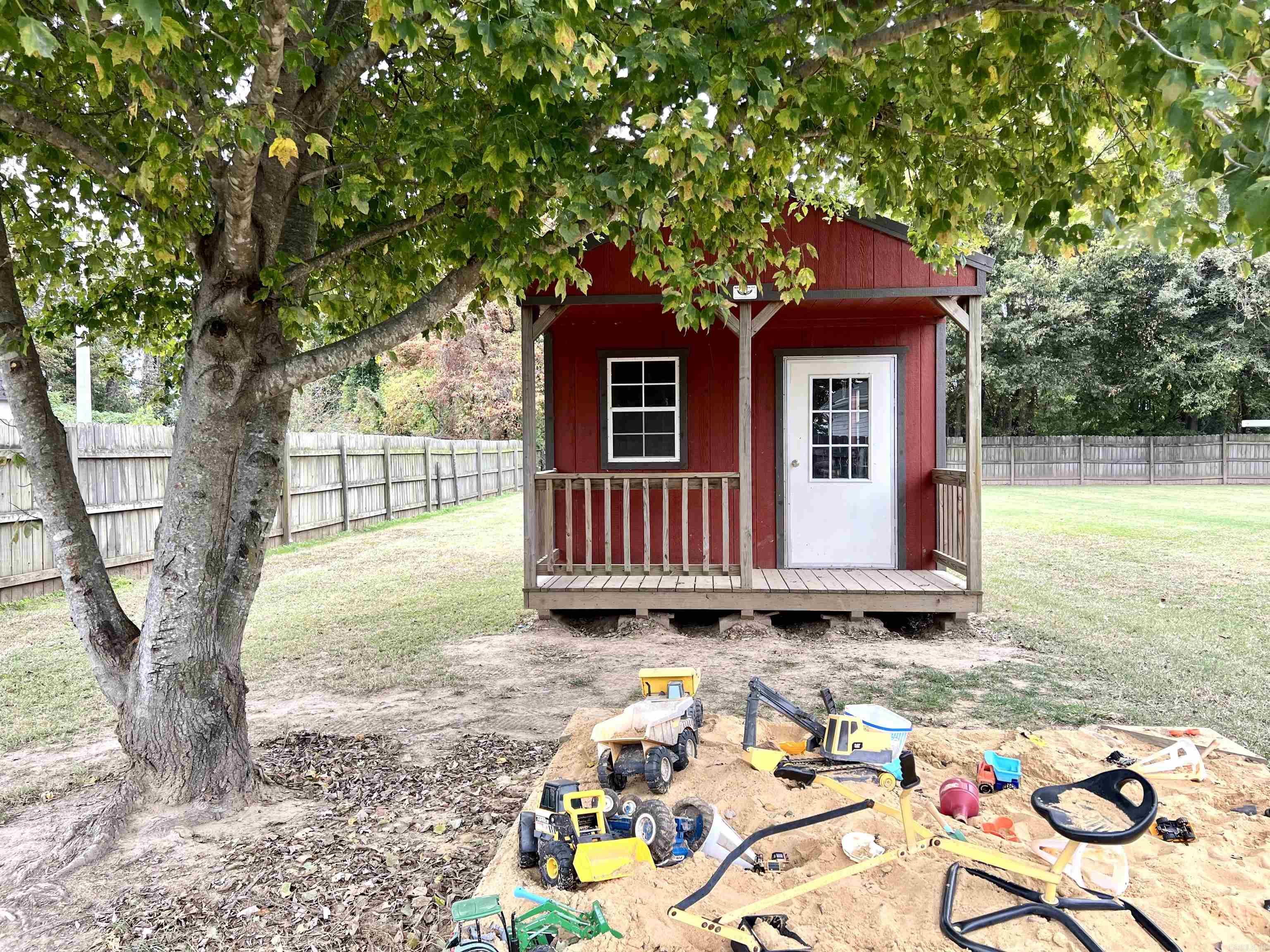 MAIN PLACE - Residential