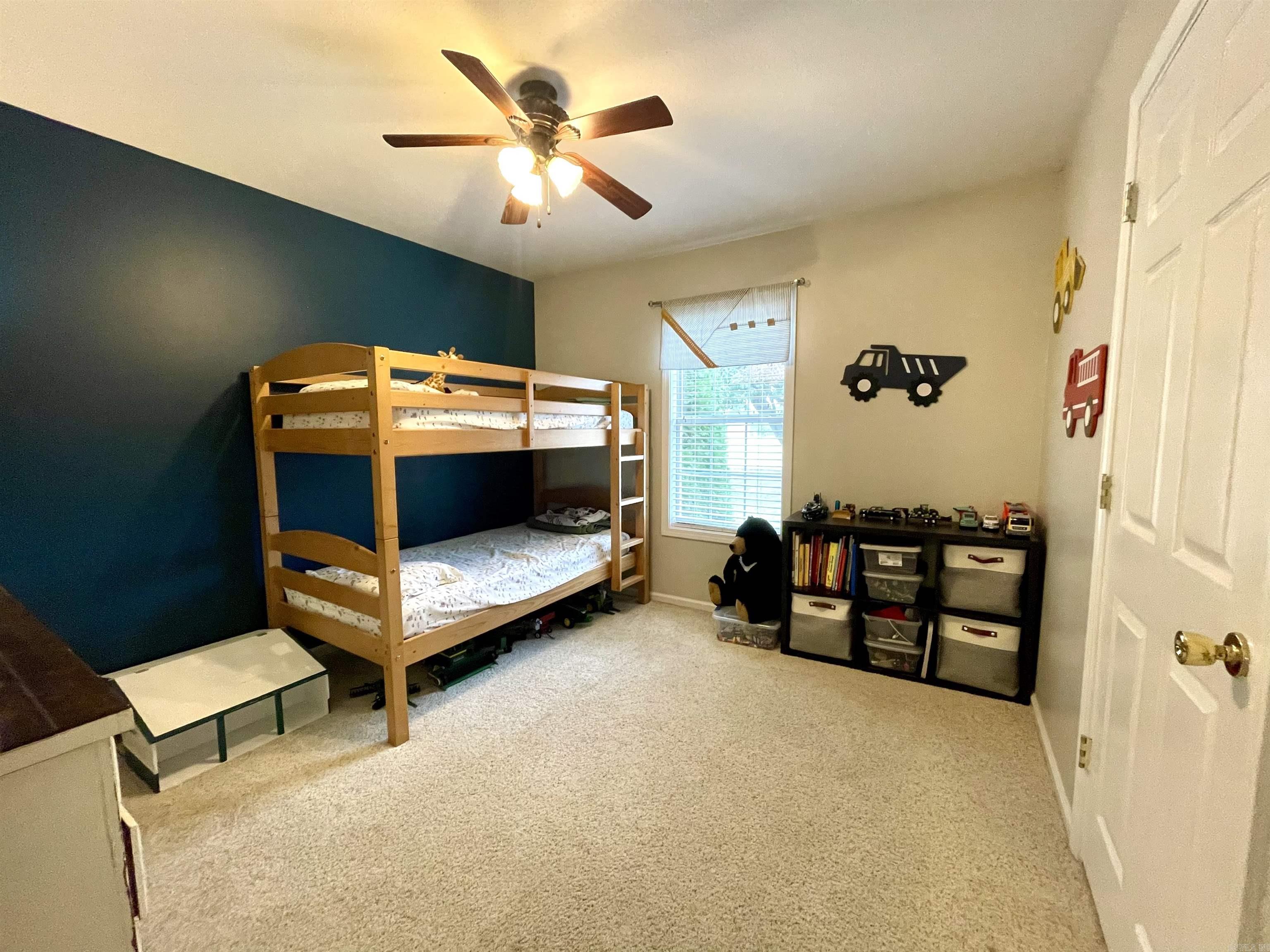 MAIN PLACE - Residential