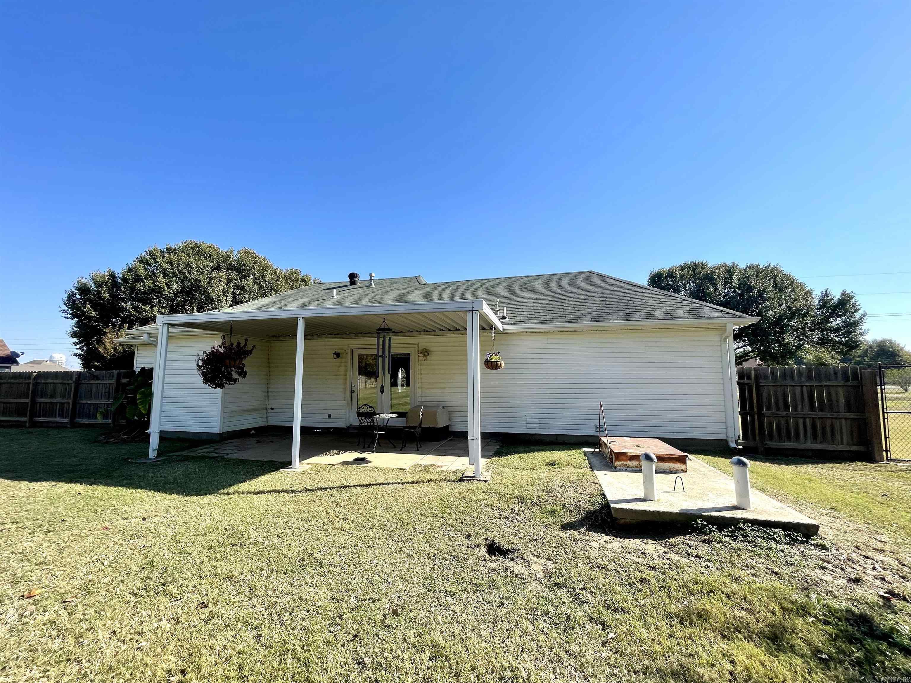 MAIN PLACE - Residential