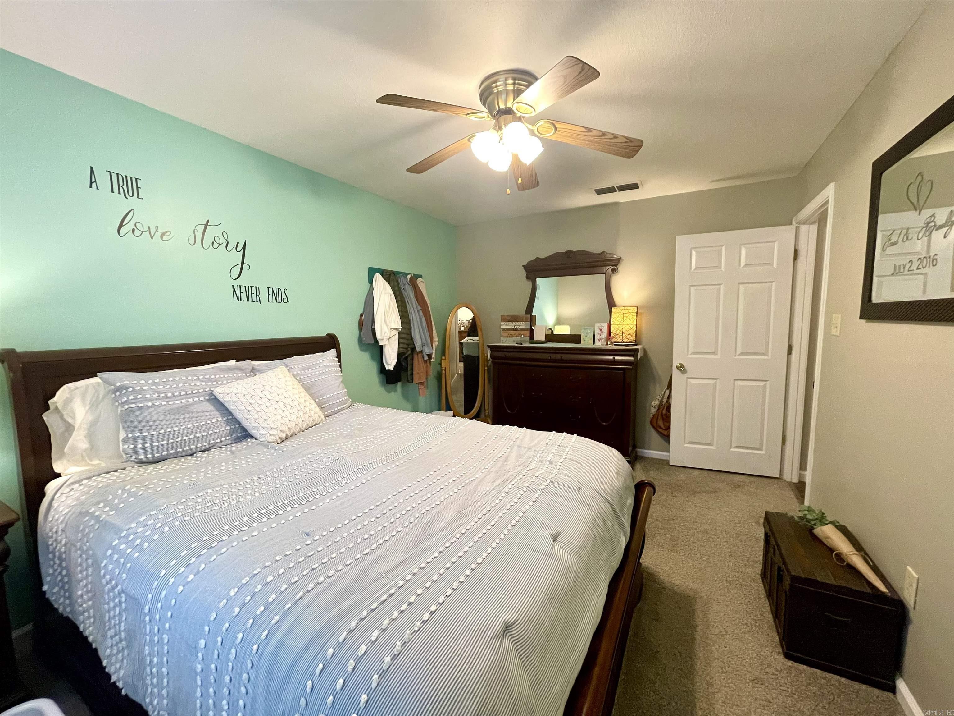 MAIN PLACE - Residential