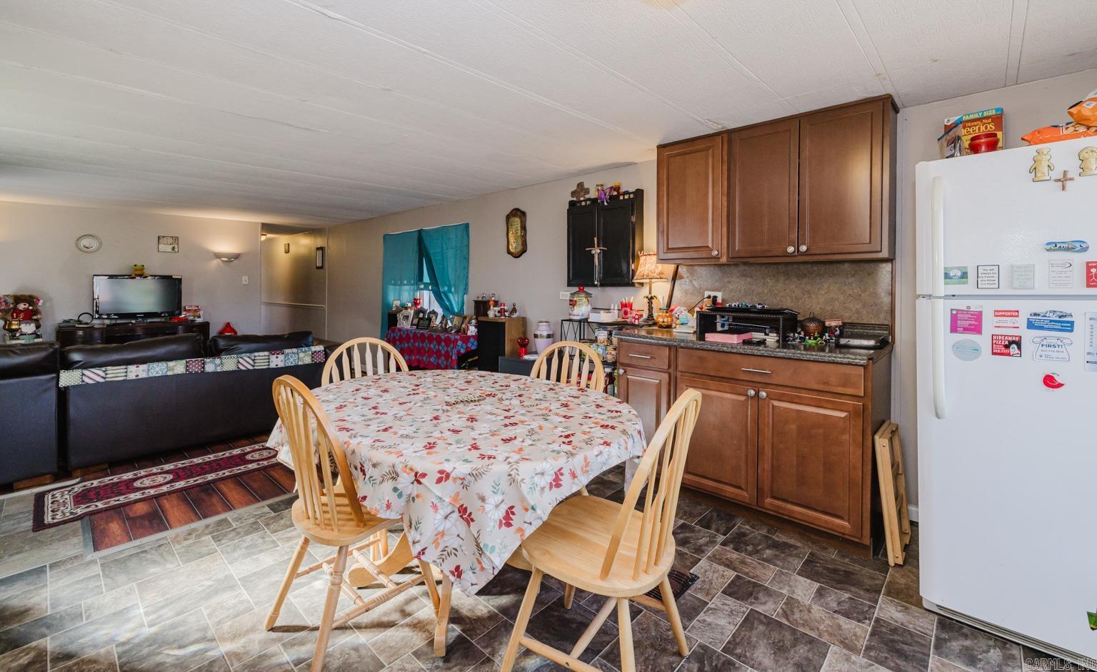 SHERWOOD ESTATES - Residential