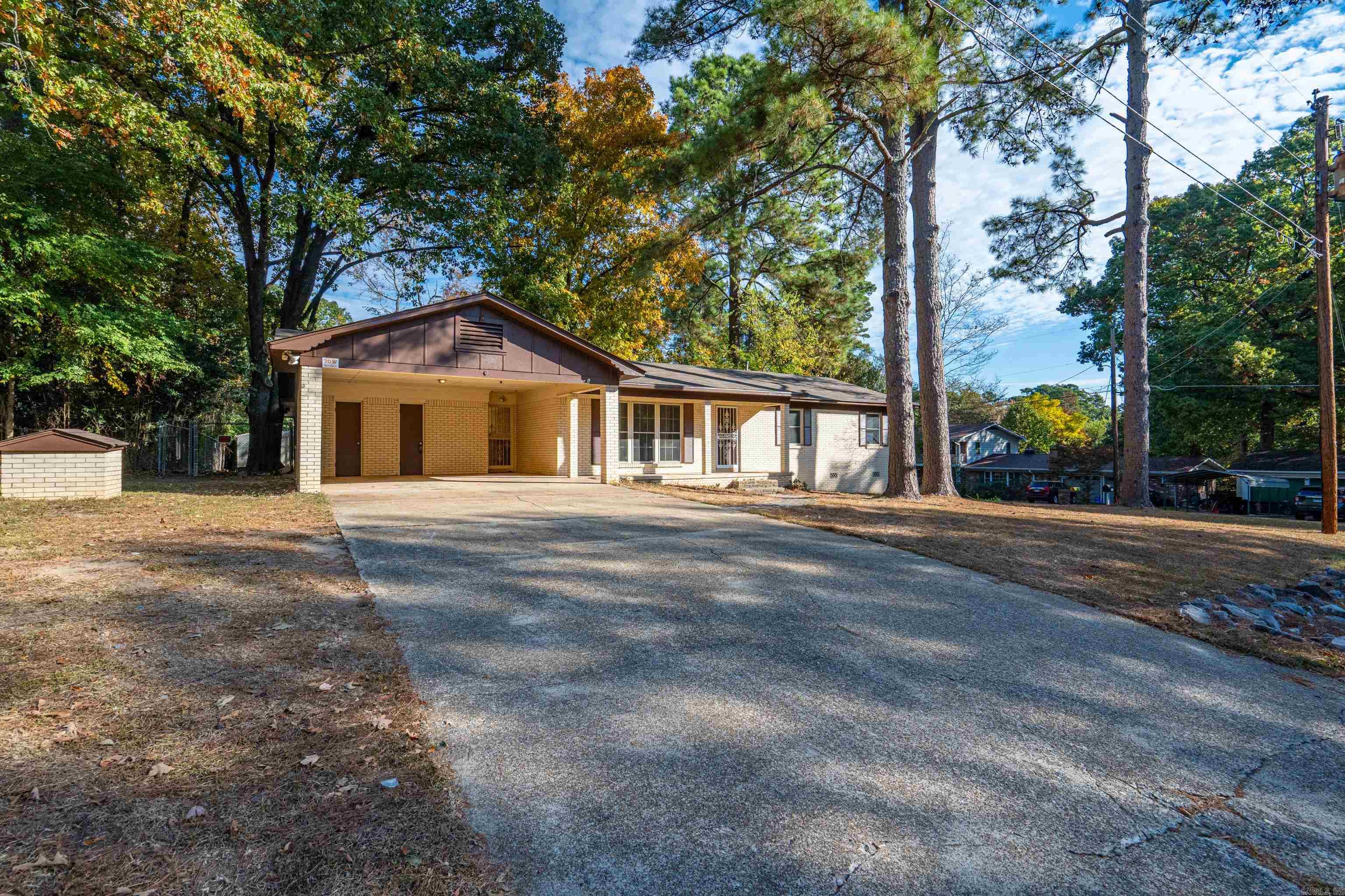 BRIARWOOD - Residential