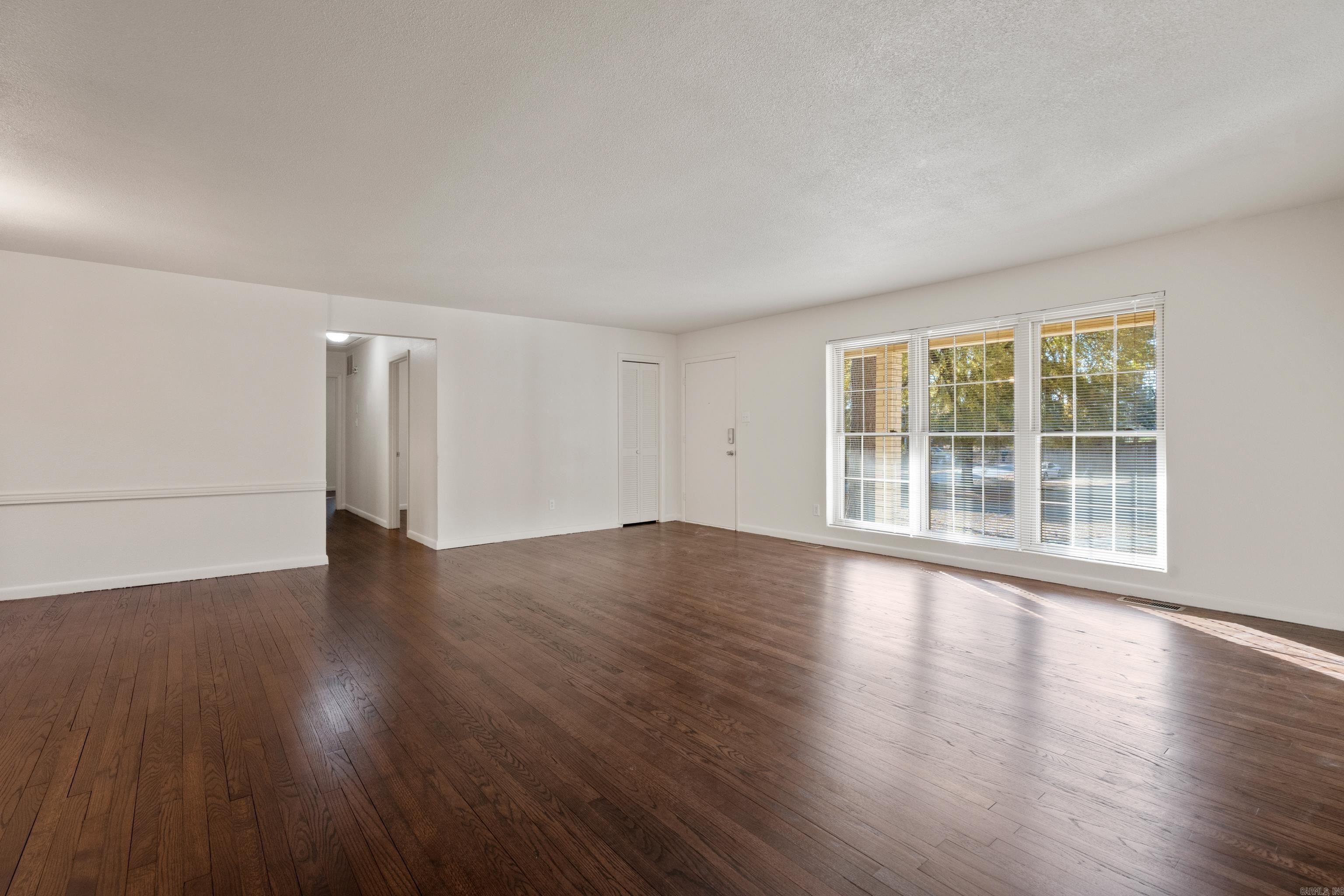 BRIARWOOD - Residential