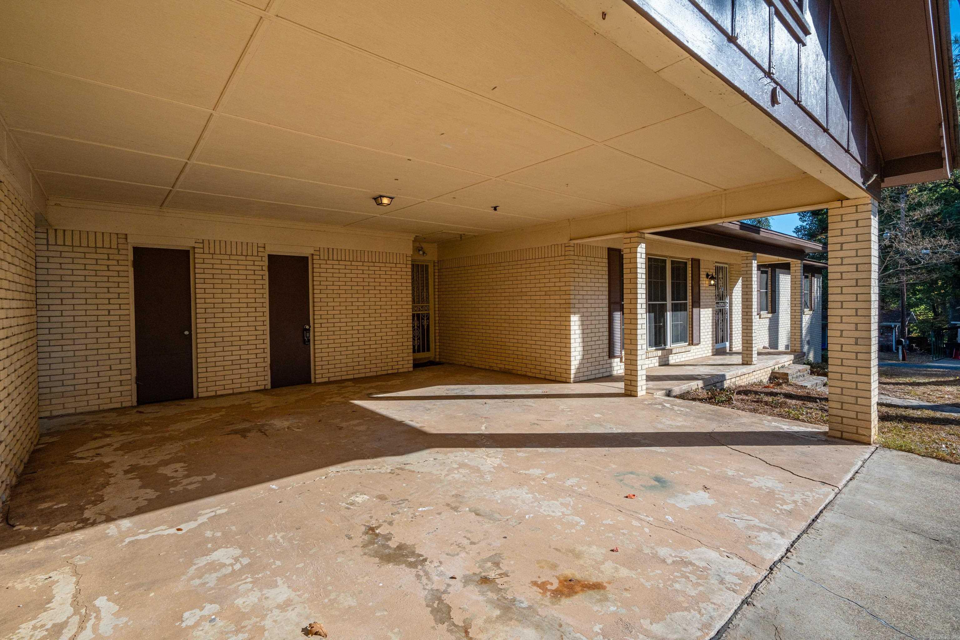 BRIARWOOD - Residential