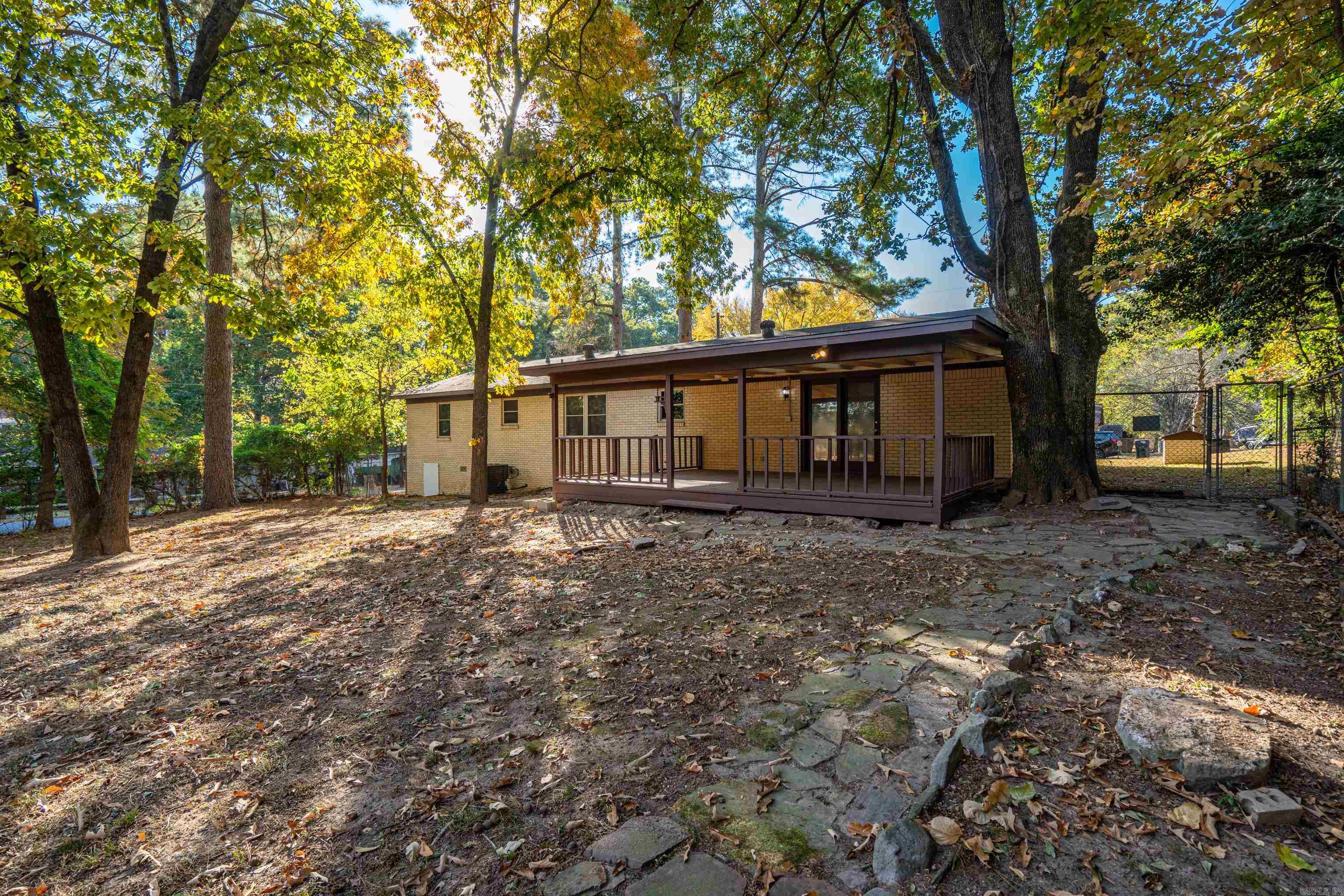 BRIARWOOD - Residential