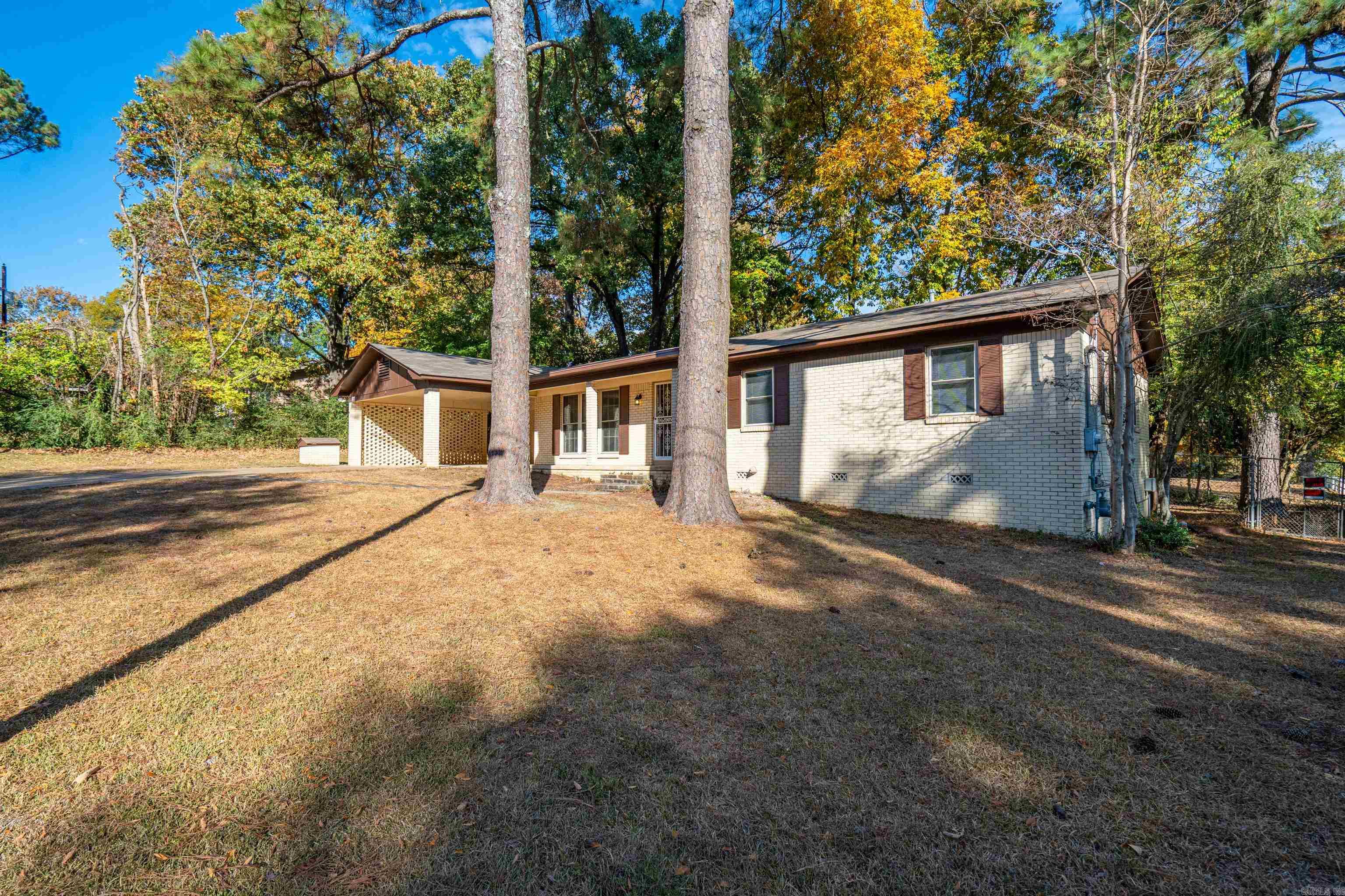 BRIARWOOD - Residential