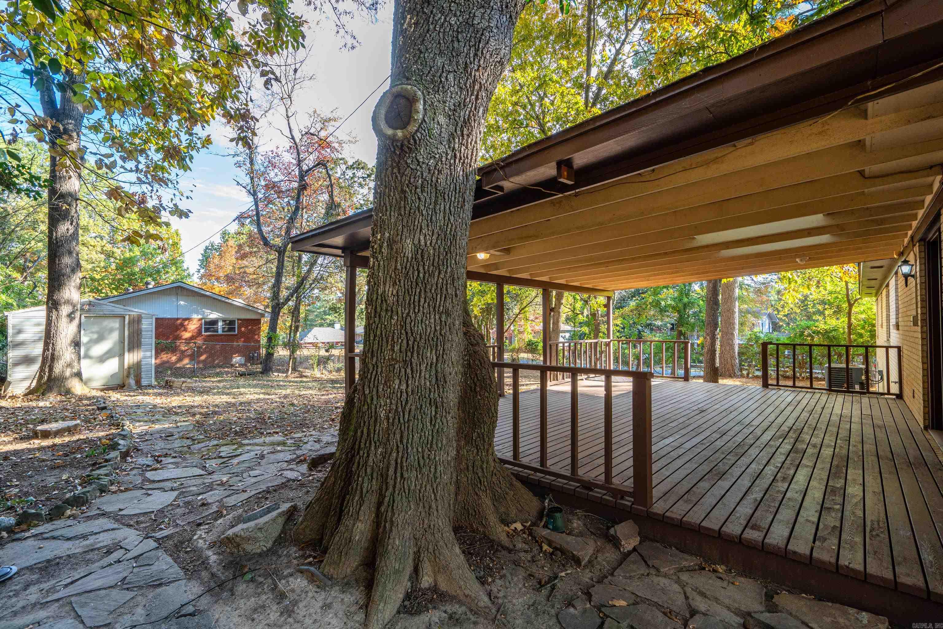 BRIARWOOD - Residential