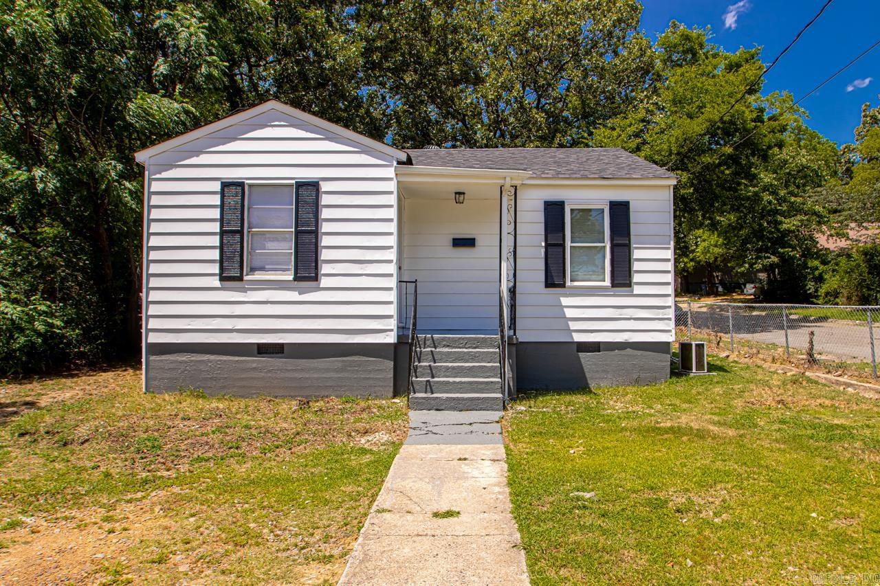 Live worry-free in this cute bungalow! Everything has been updated for you. Brand new roof and HVAC mini split. New bathroom, new kitchen with quartz, and new luxury vinyl flooring. Both the interior and exterior have been freshly painted. Sitting on a corner lot, this home is ready for its new owner!