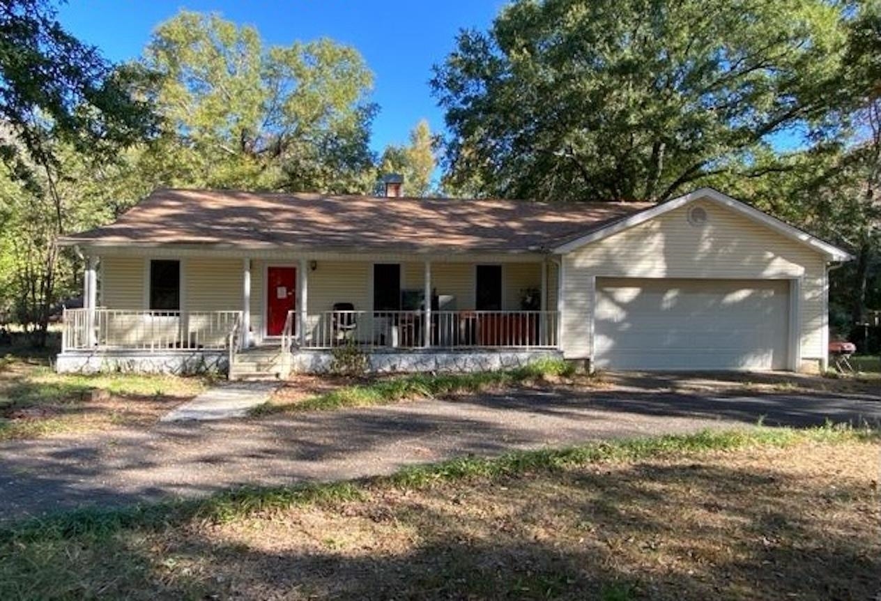 Spacious 3br/2ba home on 3 acres with easy access to Cabot and Jacksonville. Shop and multiple out-buildings provide plenty of storage.  Great circle drive with lots of extra landscaping throughout property. The seller does not accept blind offers or escalation clauses. Cash offers require 10% EMD or $1,000 minimum, whichever is greater, and all financed offers require 1% EMD or $1,000 minimum, whichever is greater. Sold As-Is. See Agent Remarks. Verify all information. Measuring encouraged.