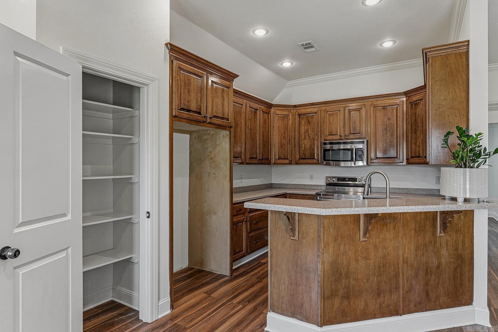 MERRELL ESTATES - Residential