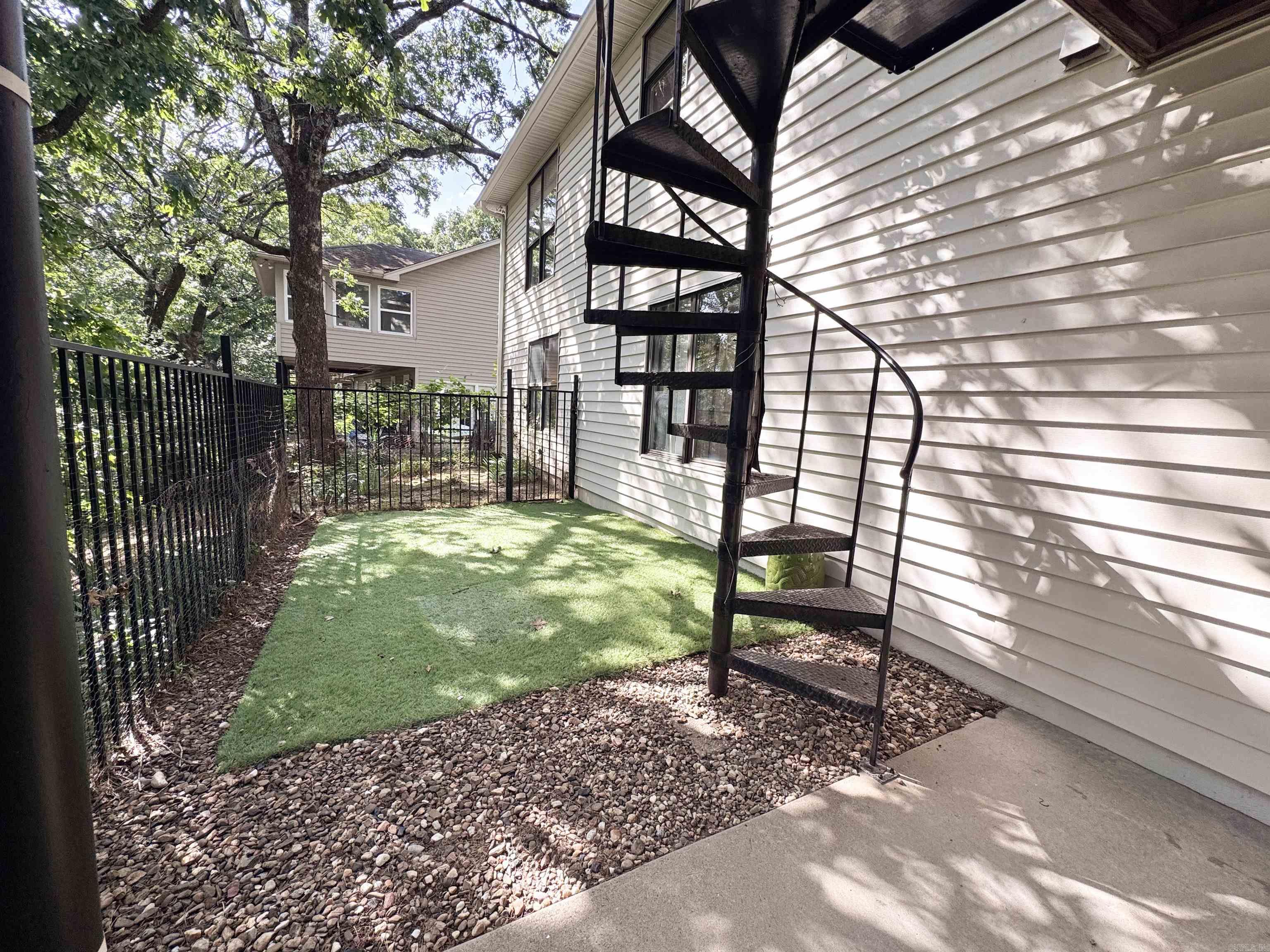 WALTON HEIGHTS - Residential