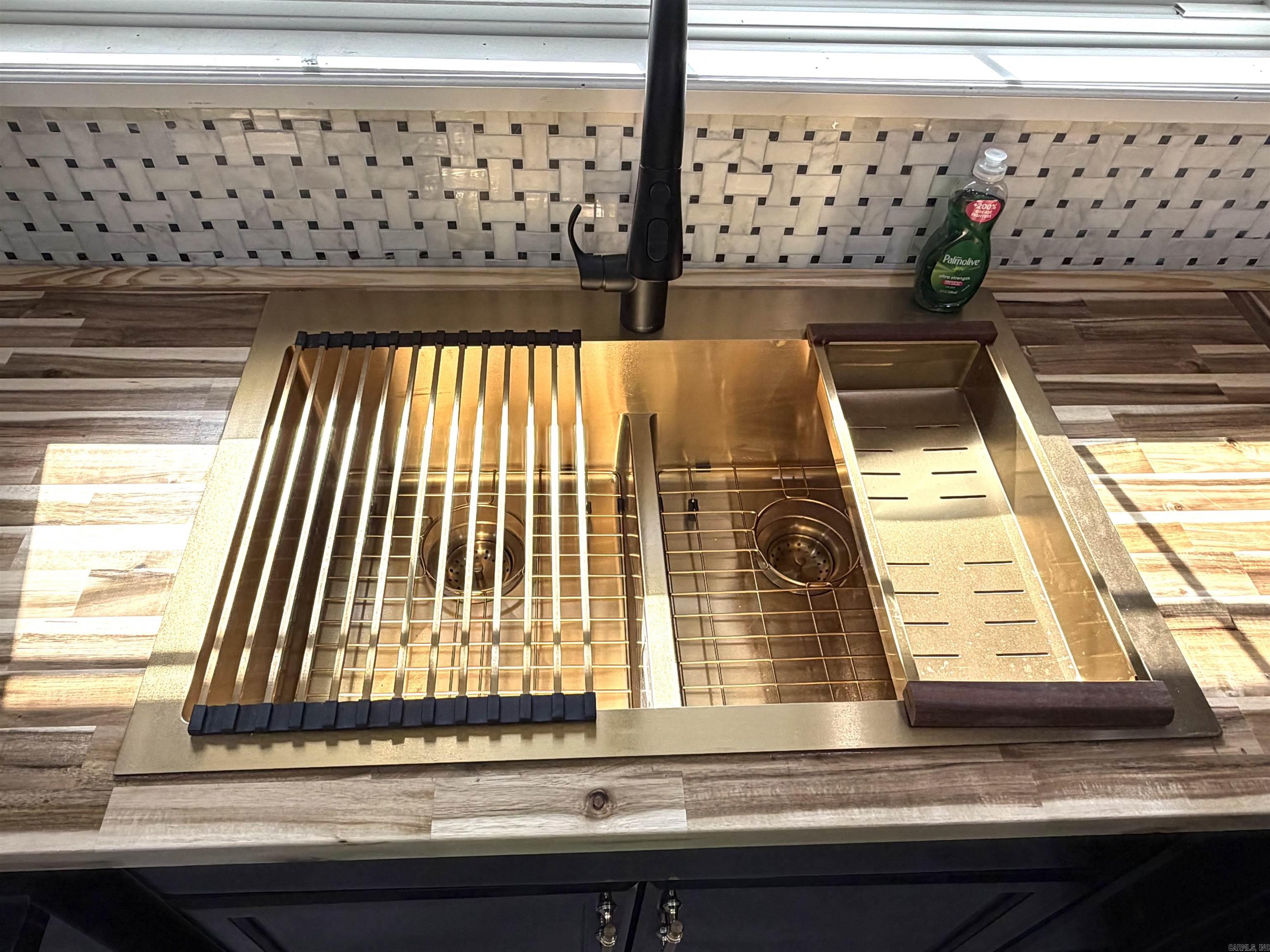 BROADMOOR - Residential