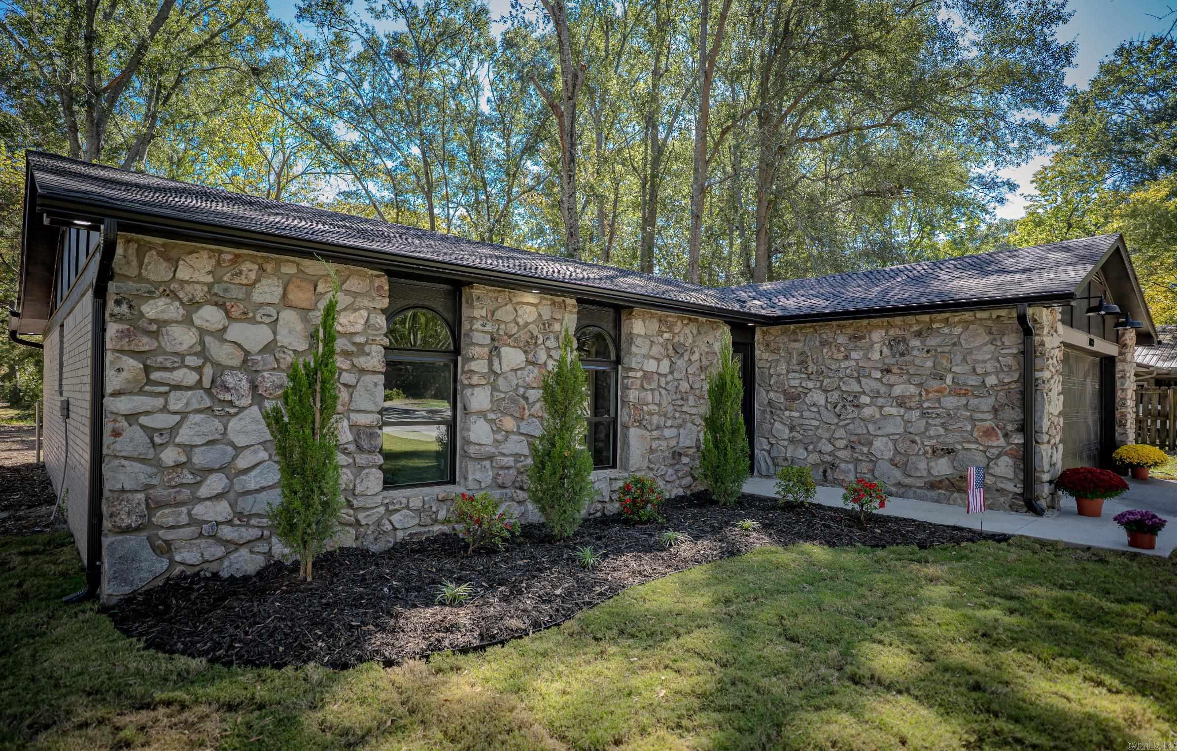 GREEN MEADOWS - Residential