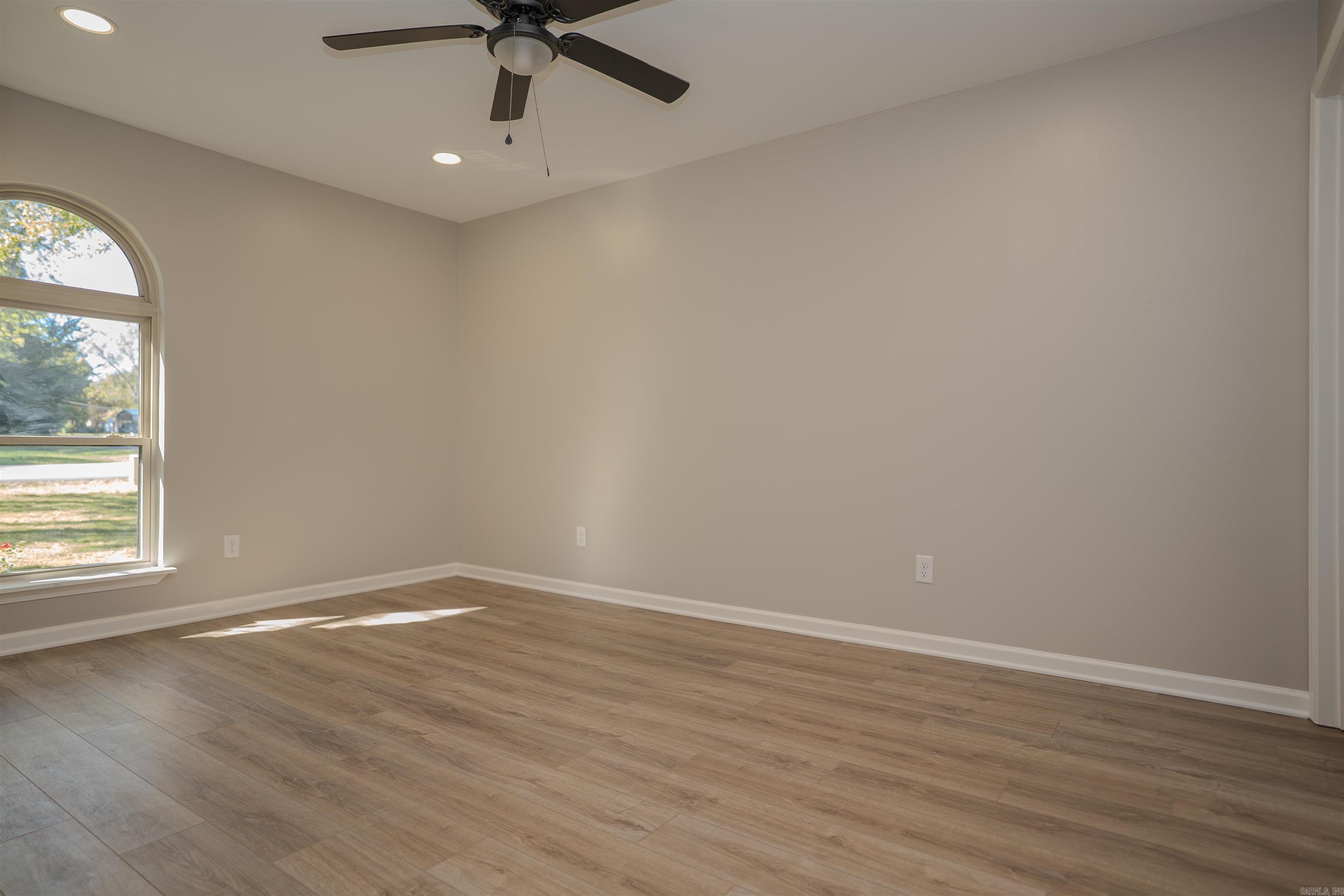 GREEN MEADOWS - Residential