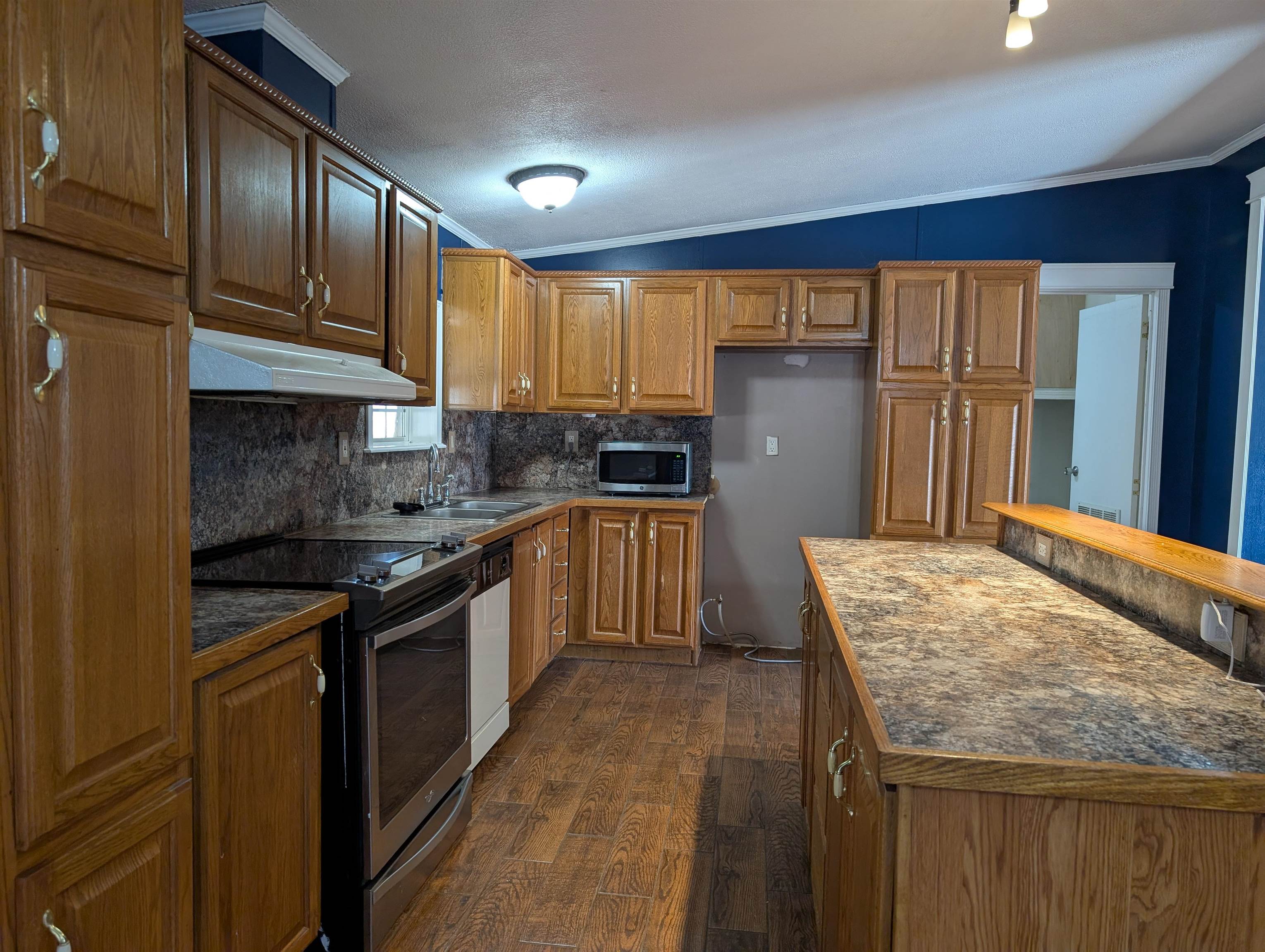 RIVER TRAIL - Residential