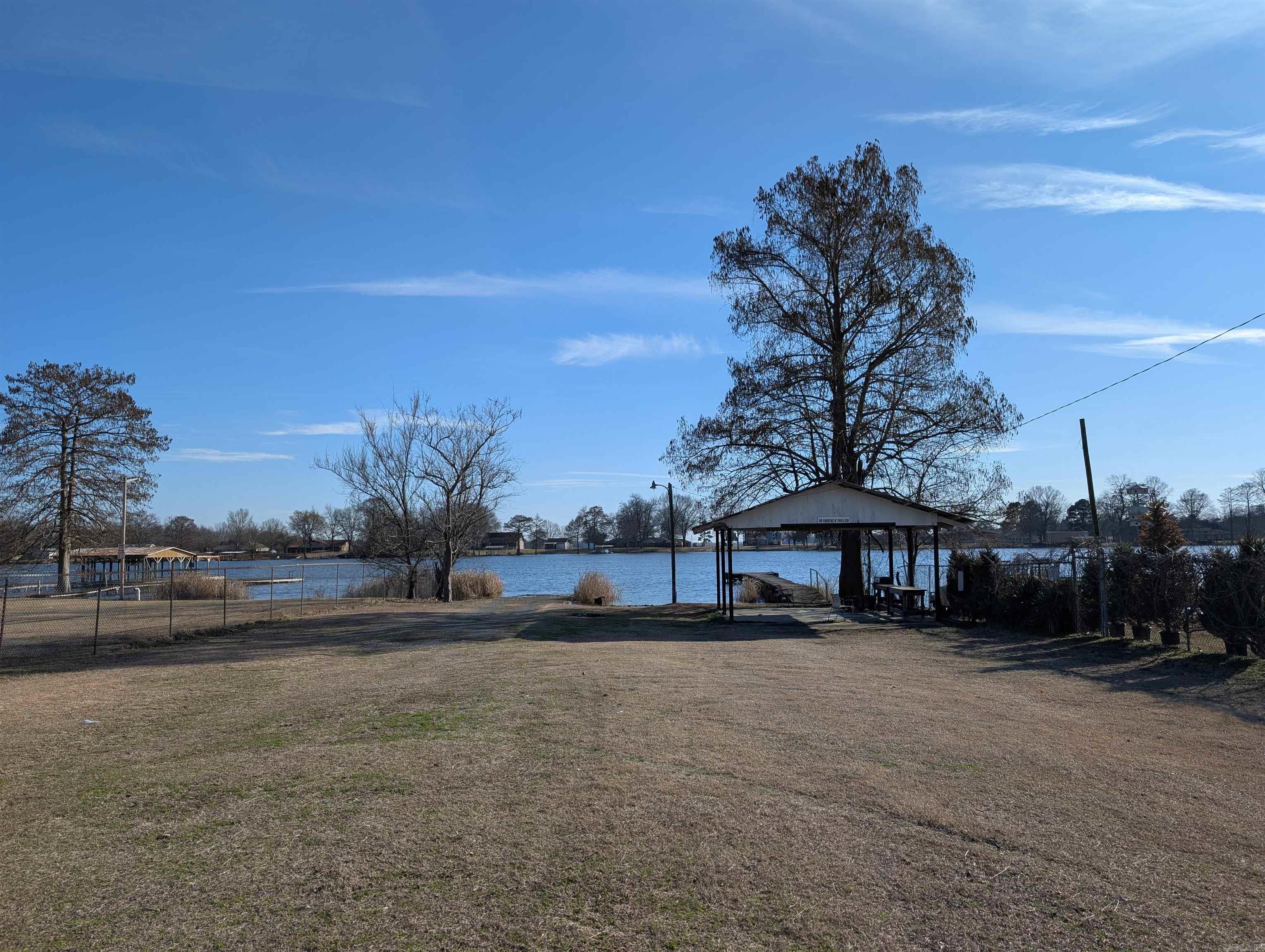 RIVER TRAIL - Residential