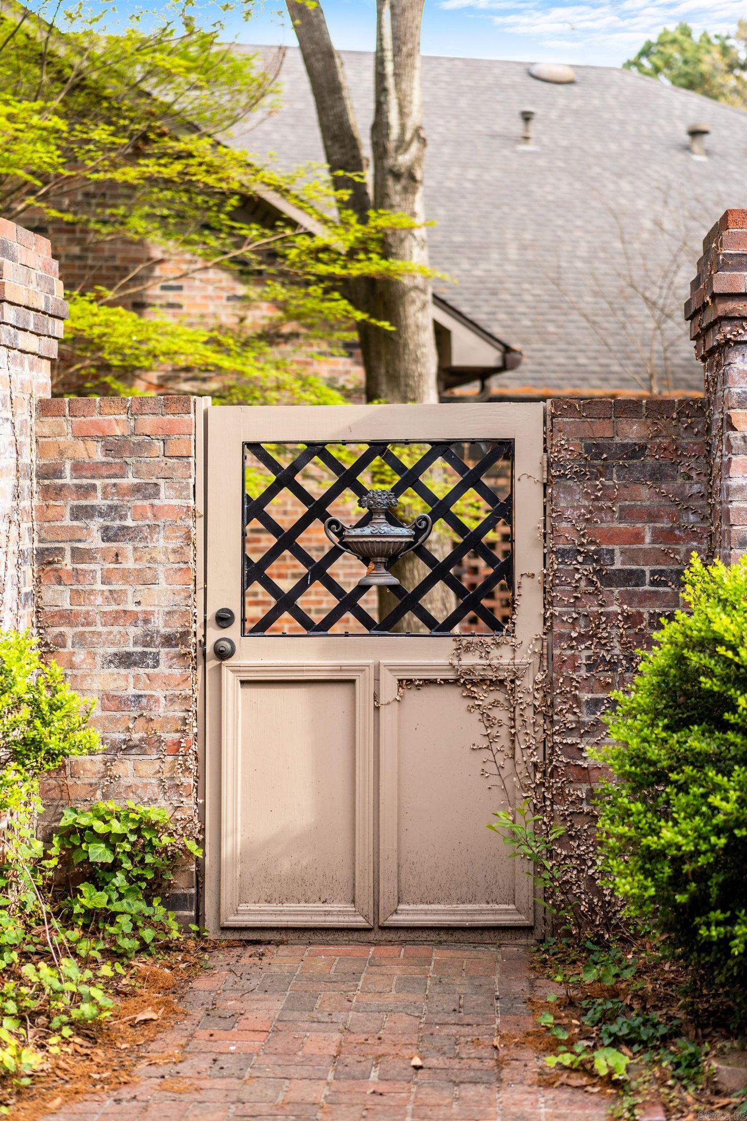 RIVERBEND HPR - Residential