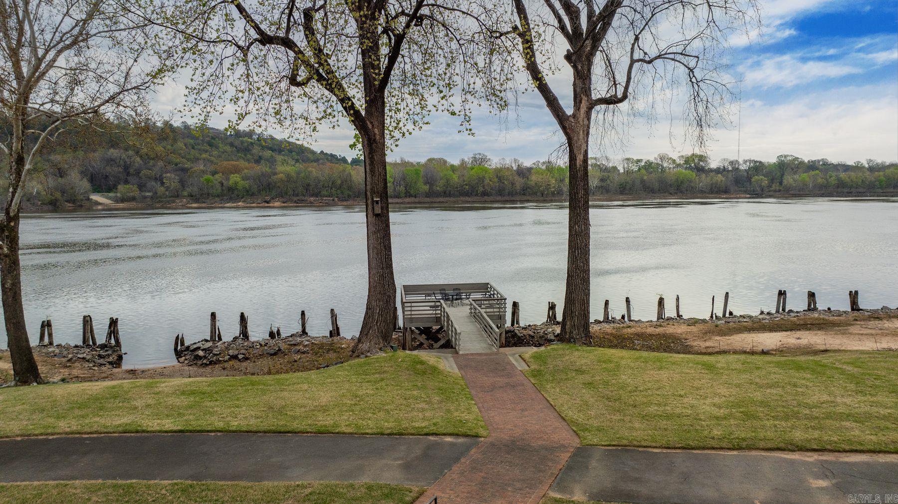 RIVERBEND HPR - Residential