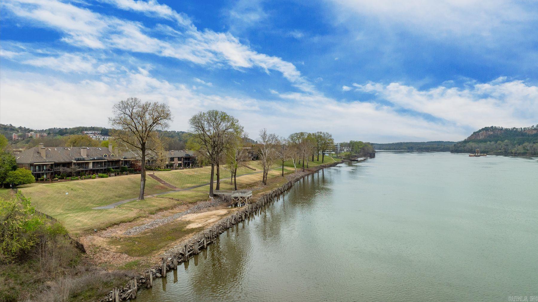 RIVERBEND HPR - Residential