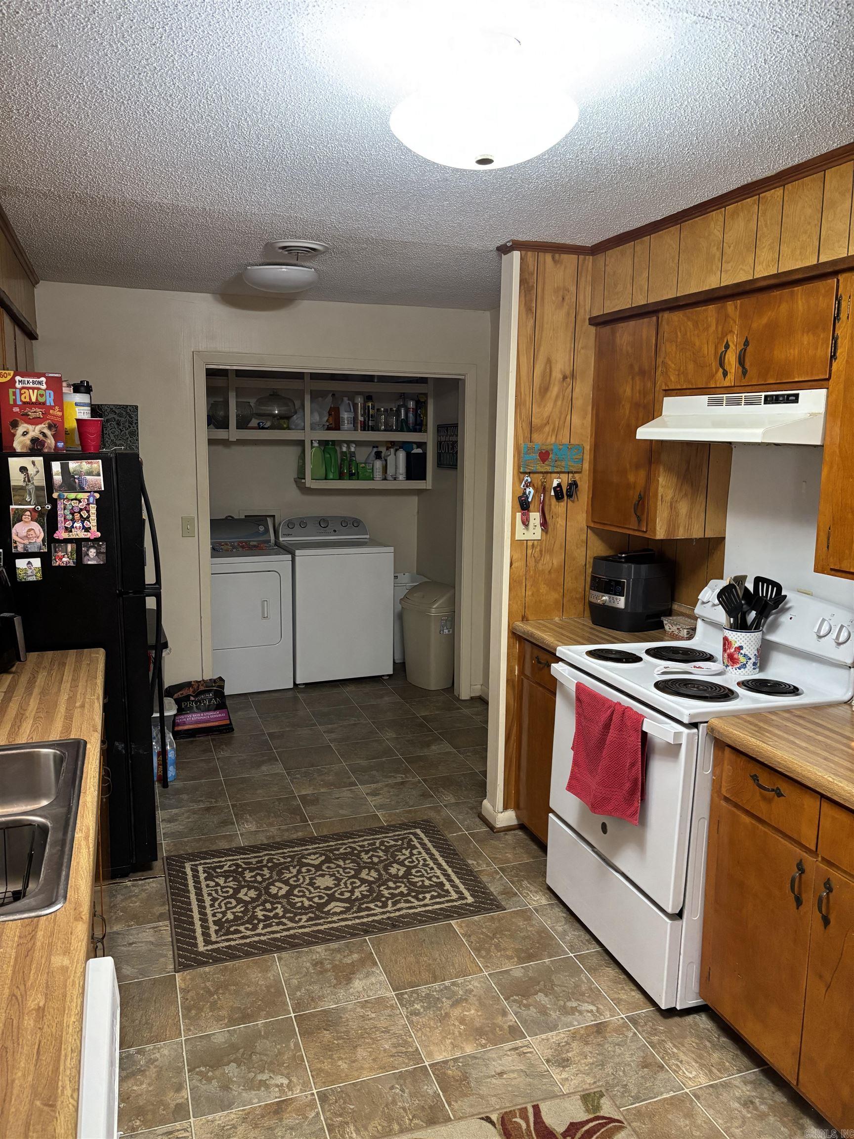 C.E. MARTIN Addition - Residential