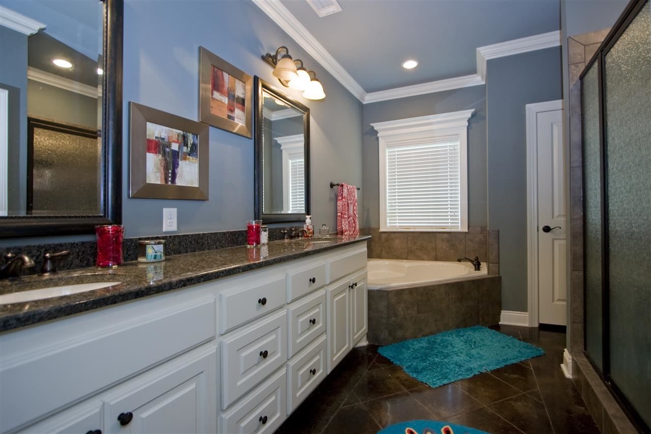 The Oaks - Residential