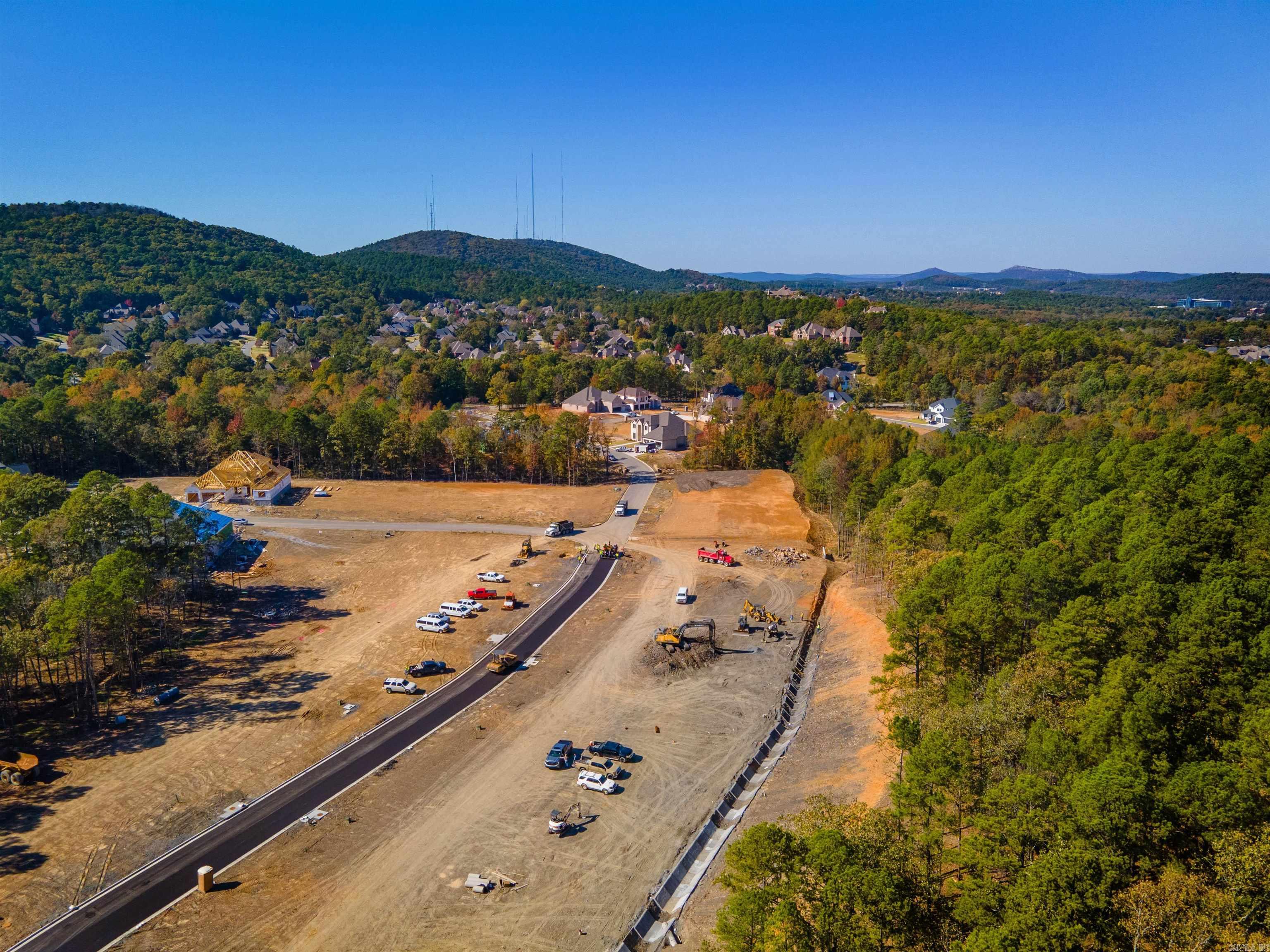 CHENAL VALLEY ABINGTON COURT - Land